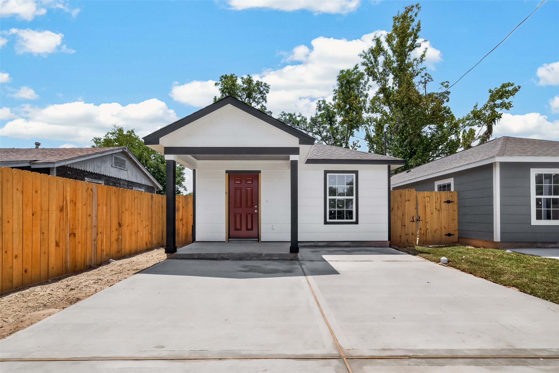 Listing photo 1