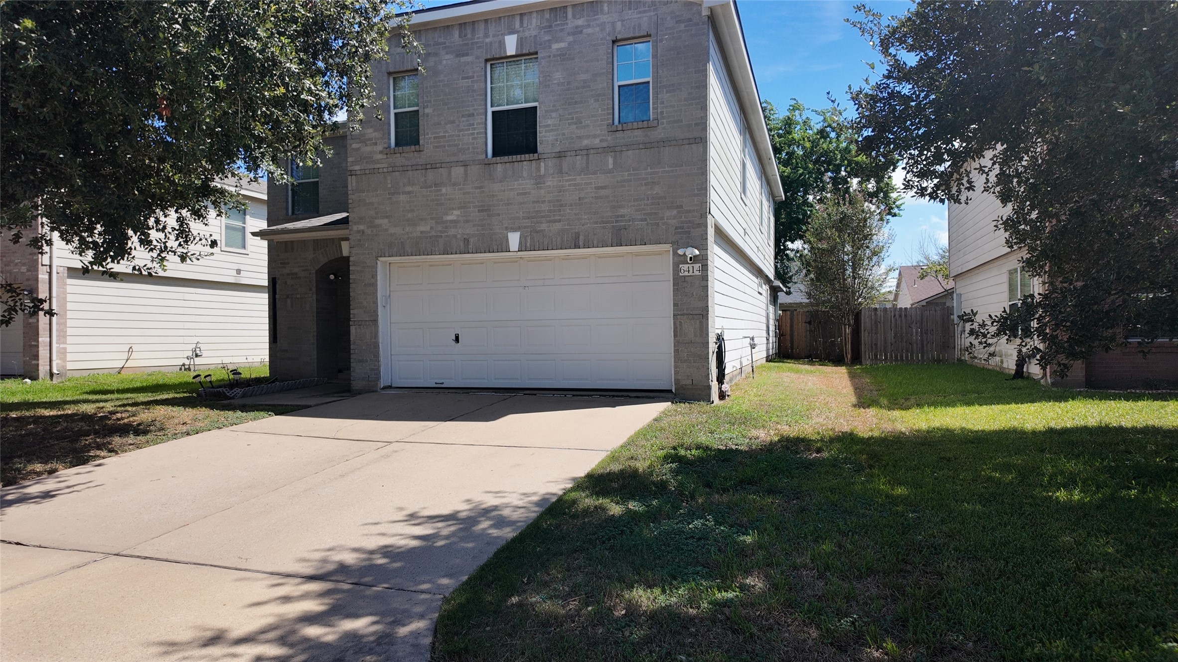 Listing photo 1