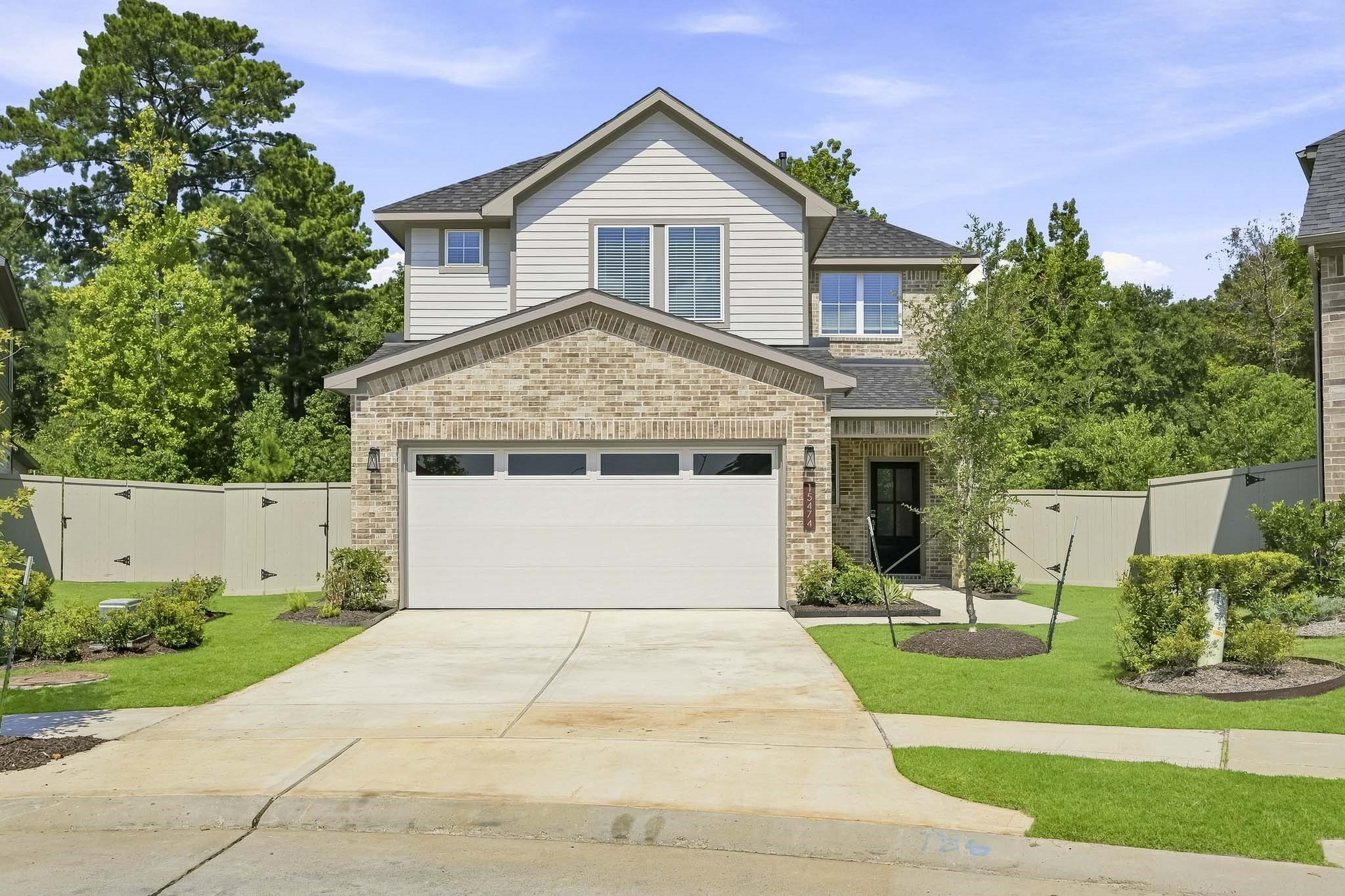 Listing photo 1