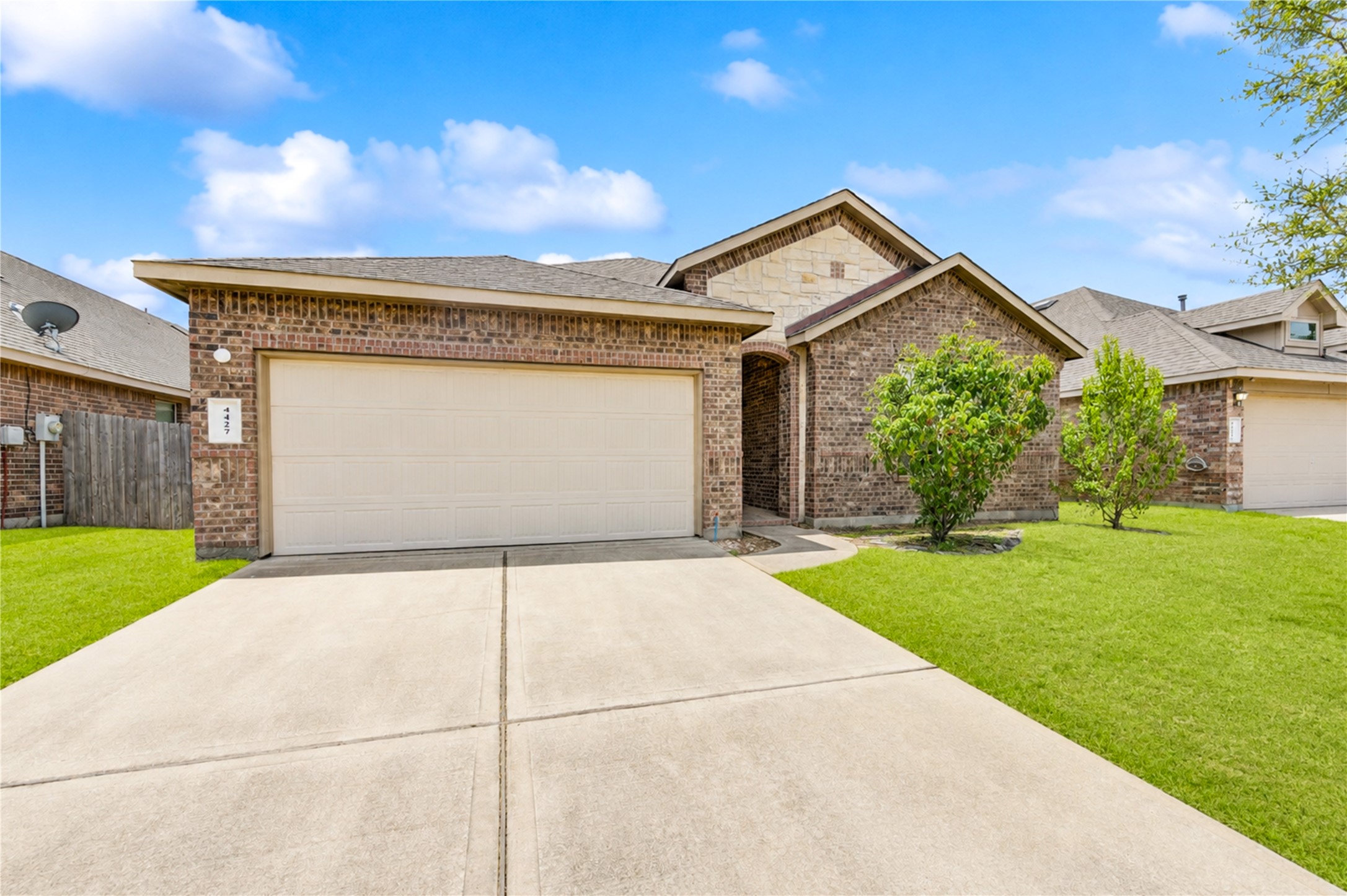 Listing photo 1