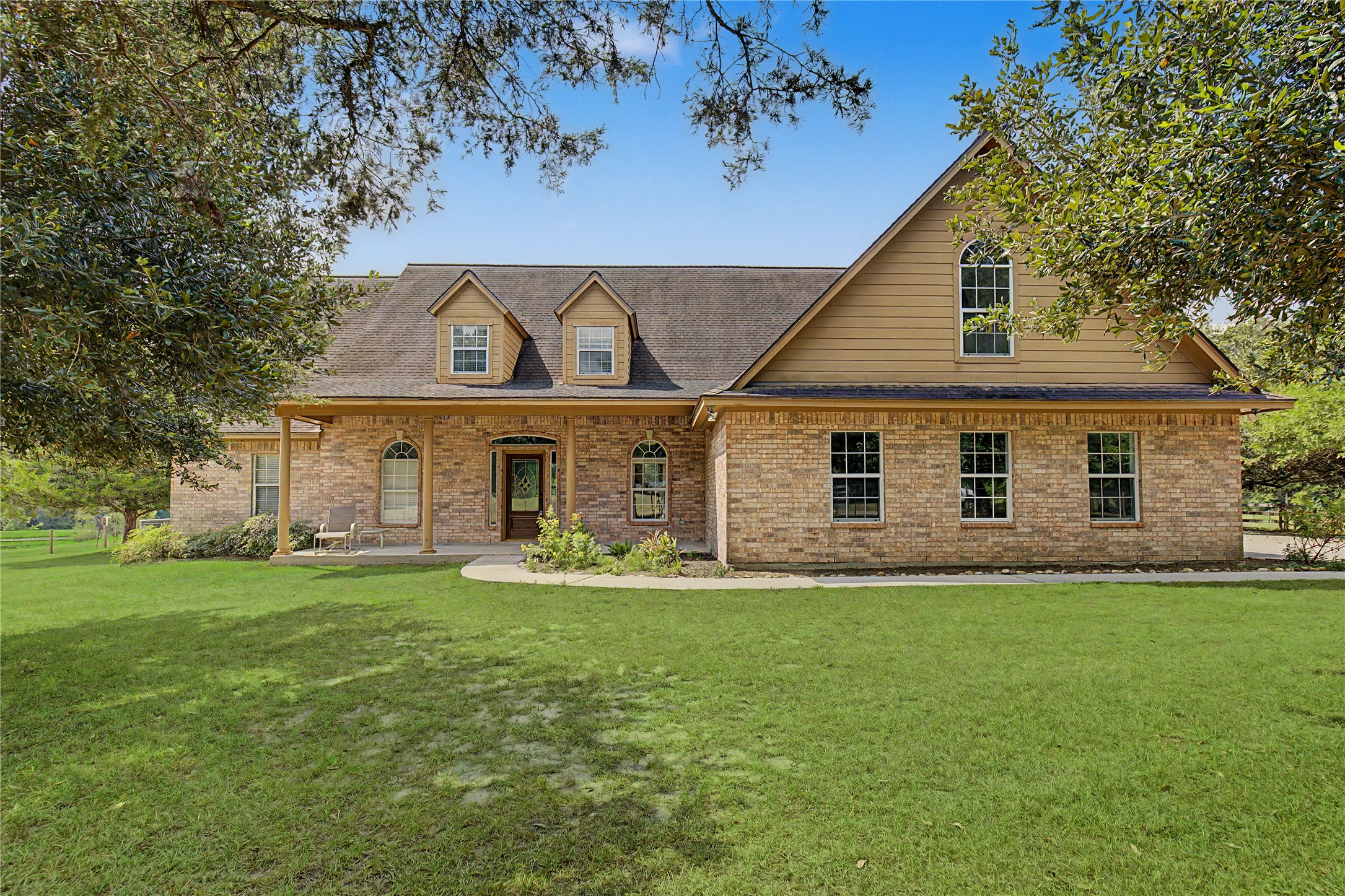 Listing photo 1