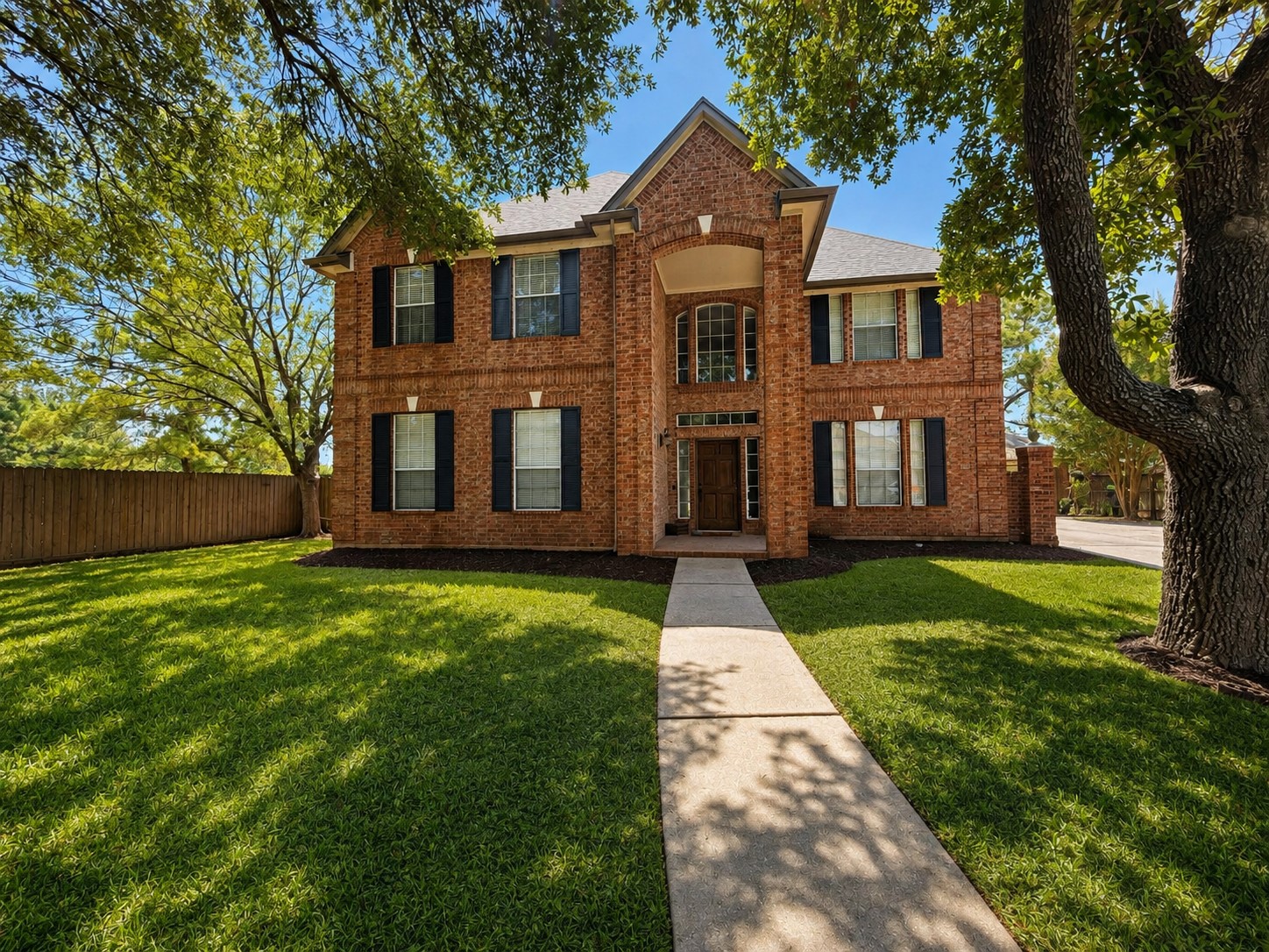 Listing photo 1