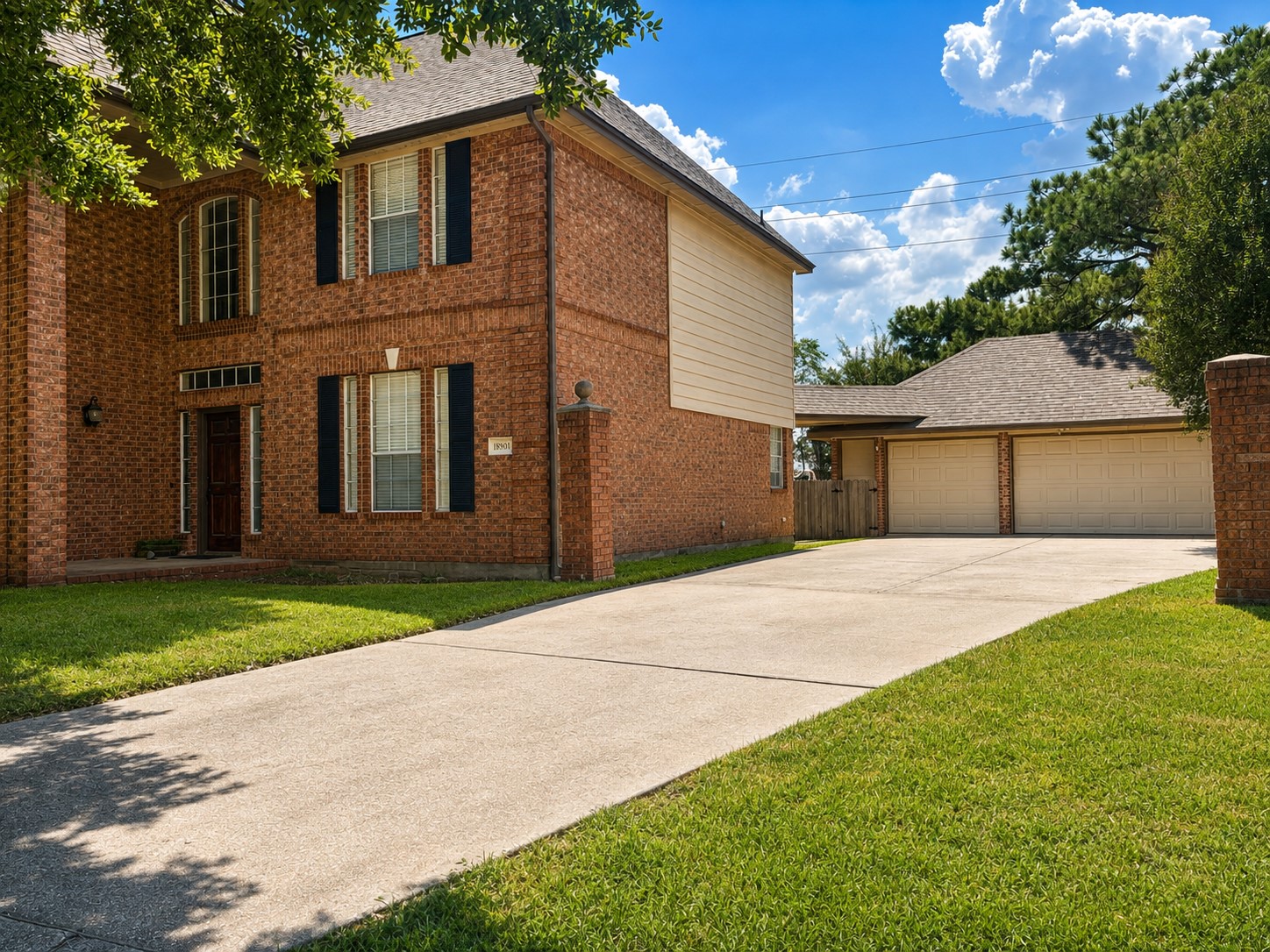 Listing photo 1