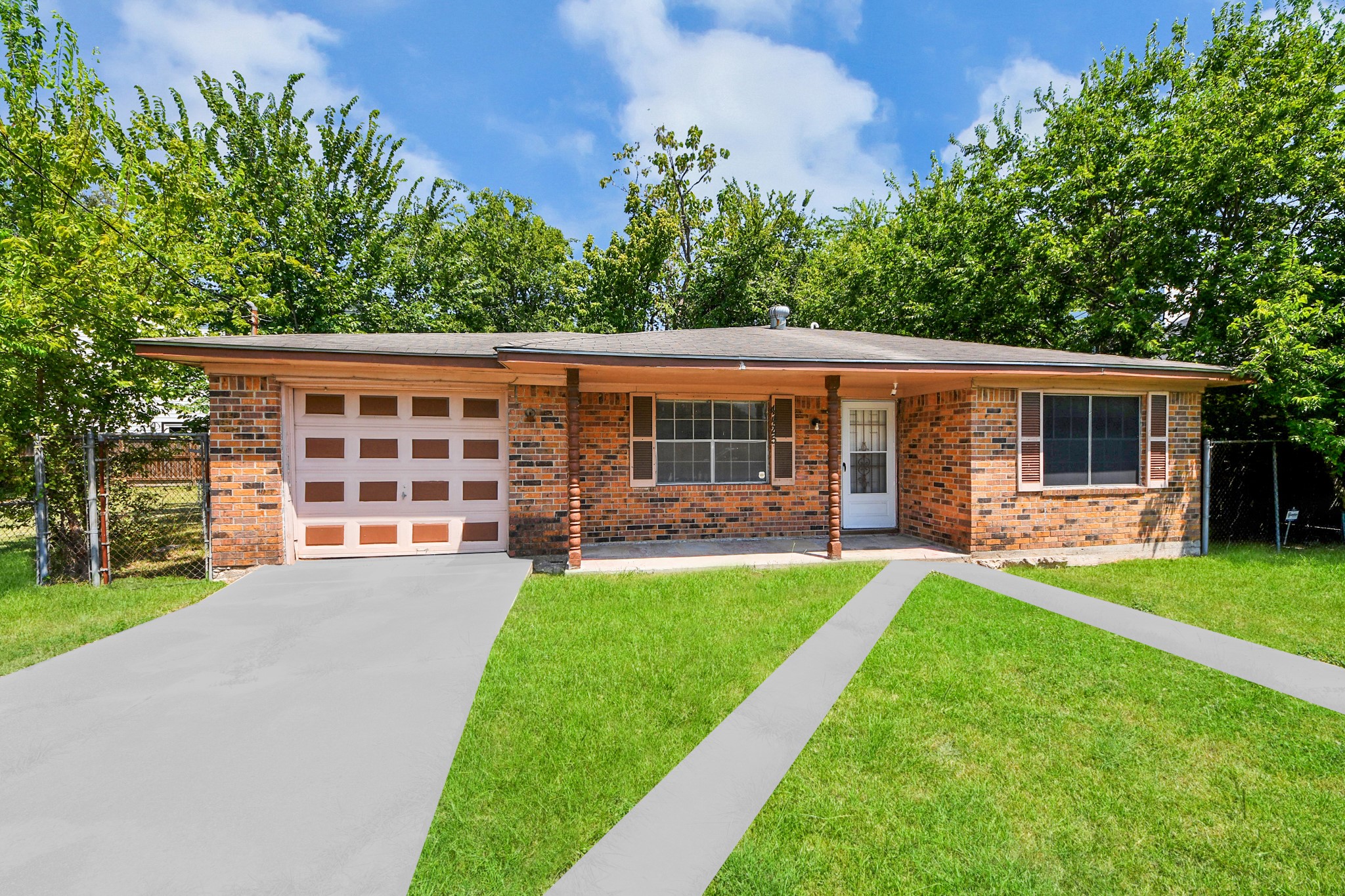 Listing photo 1