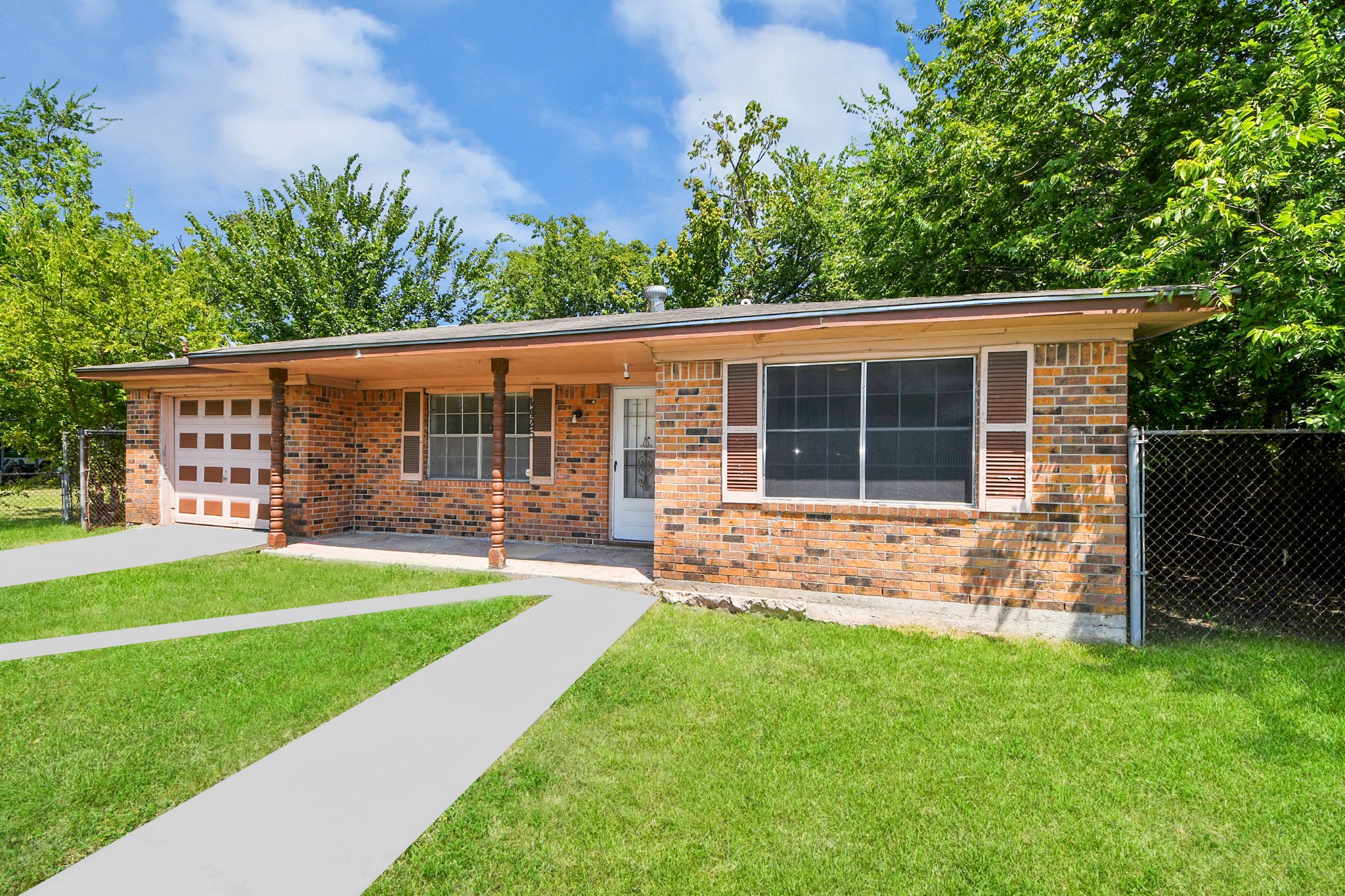 Listing photo 1