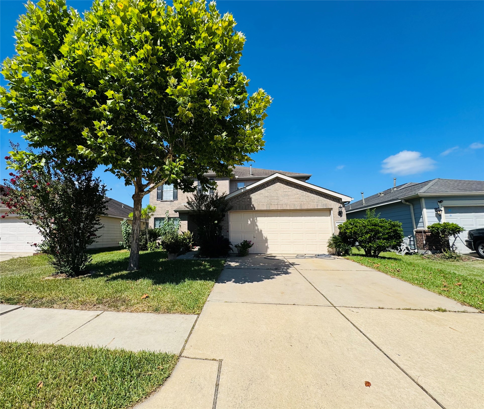 Listing photo 1