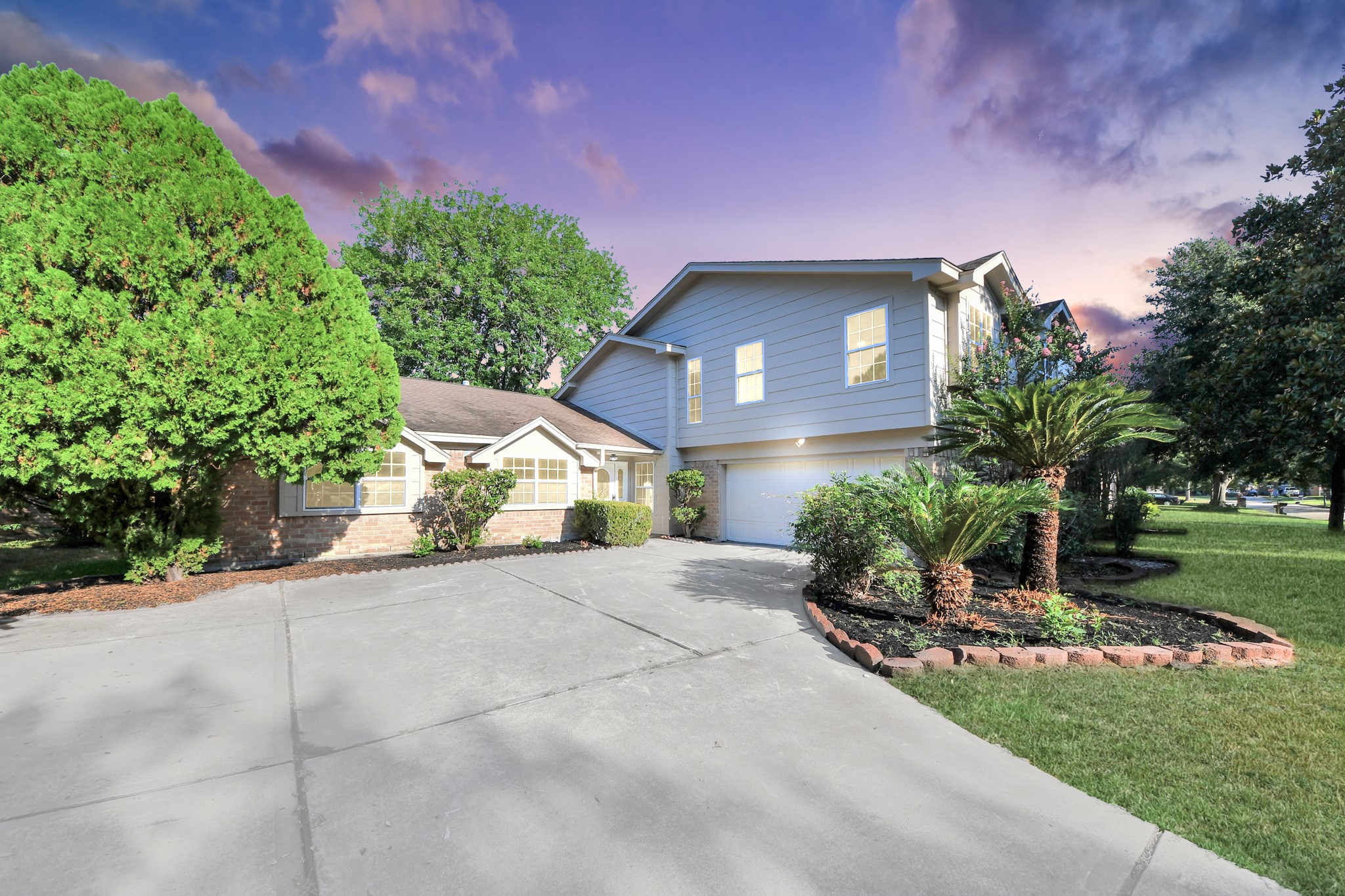 Listing photo 3