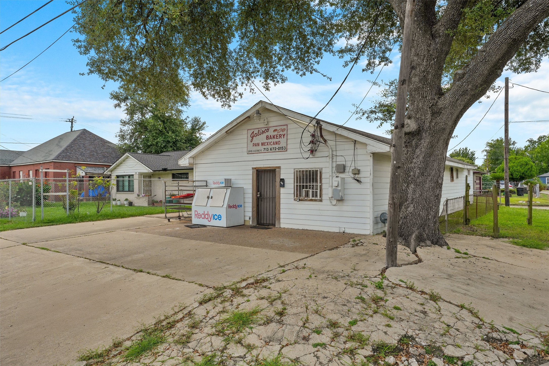 Listing photo 4