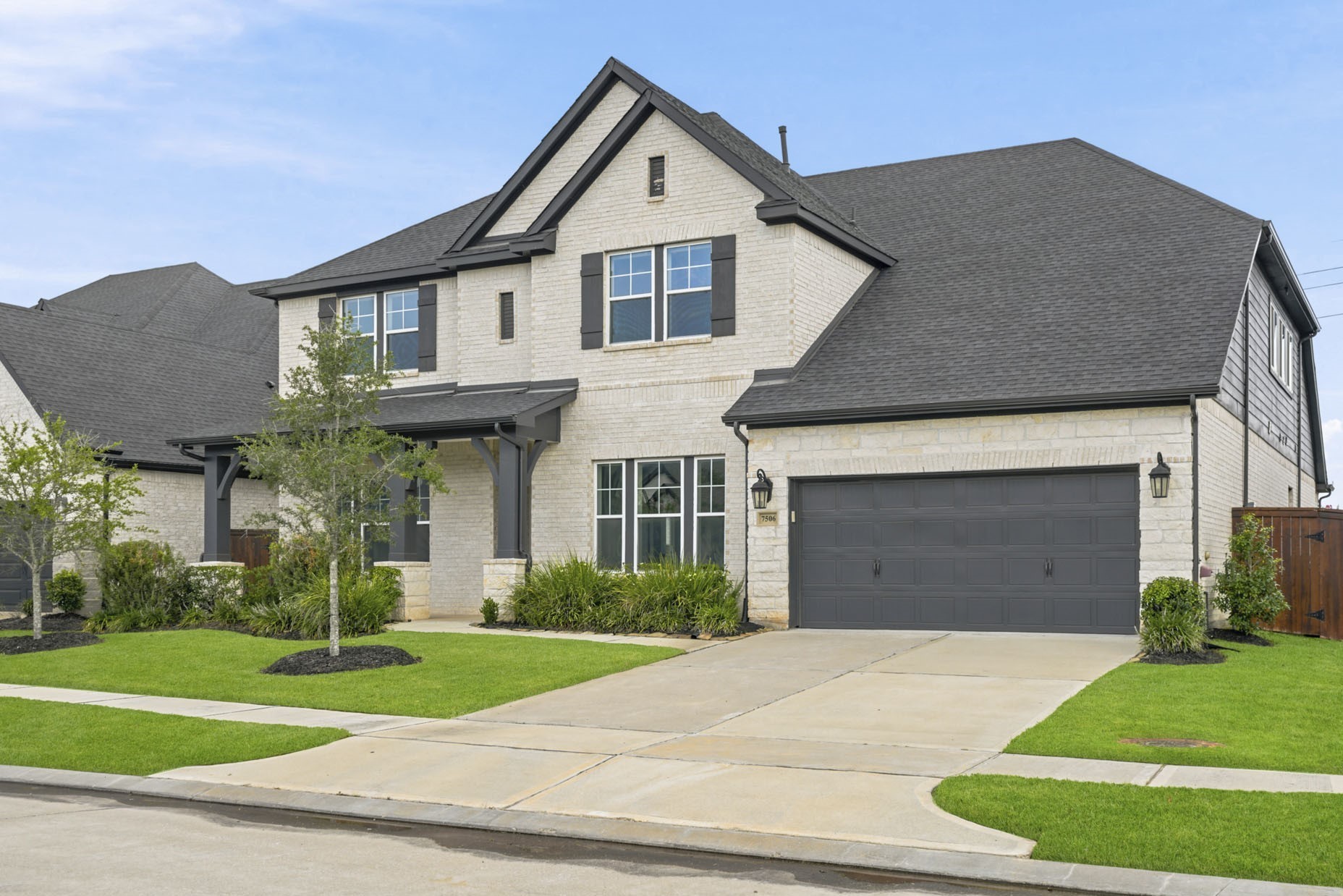 Listing photo 1