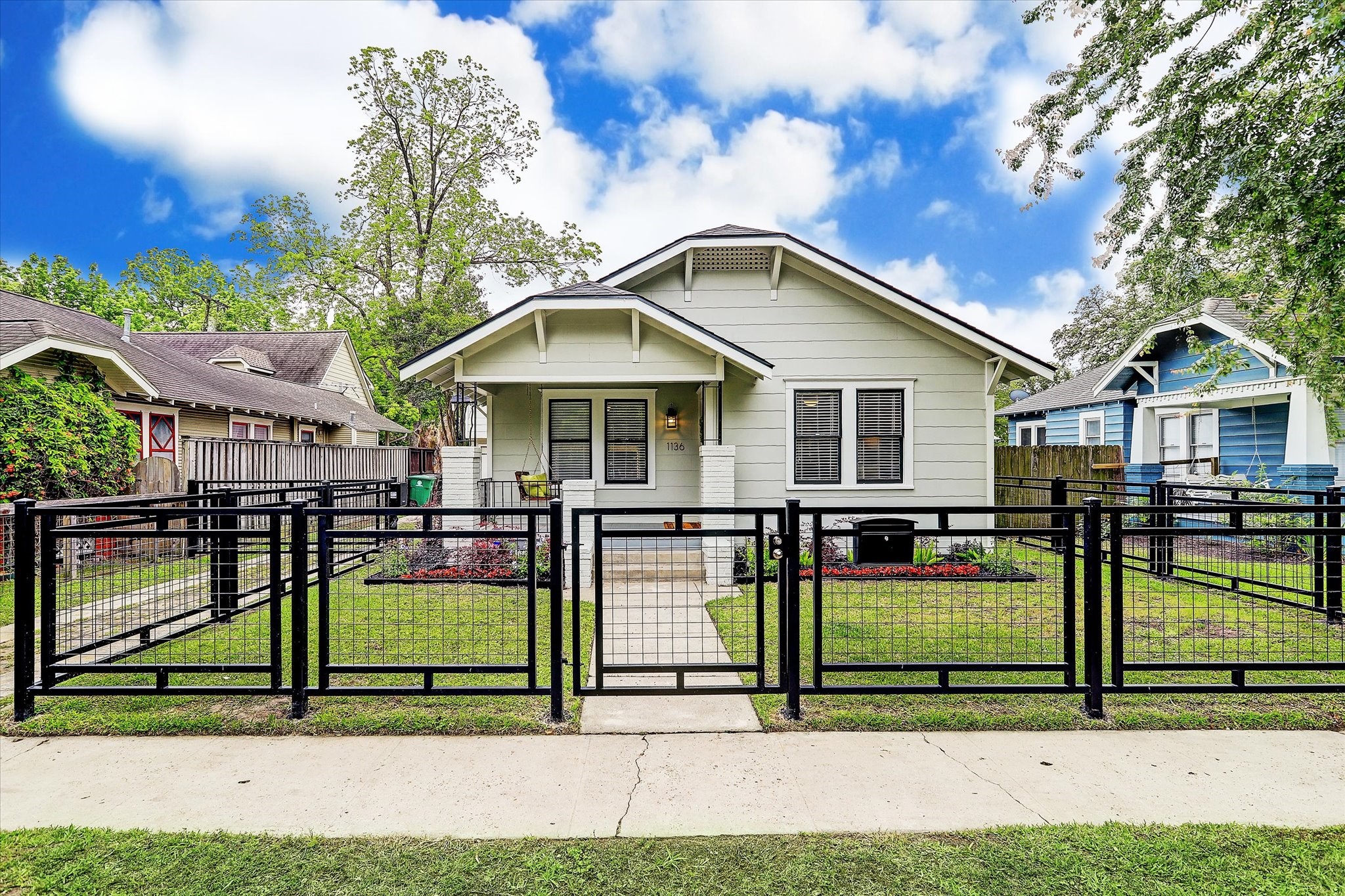 Listing photo 1