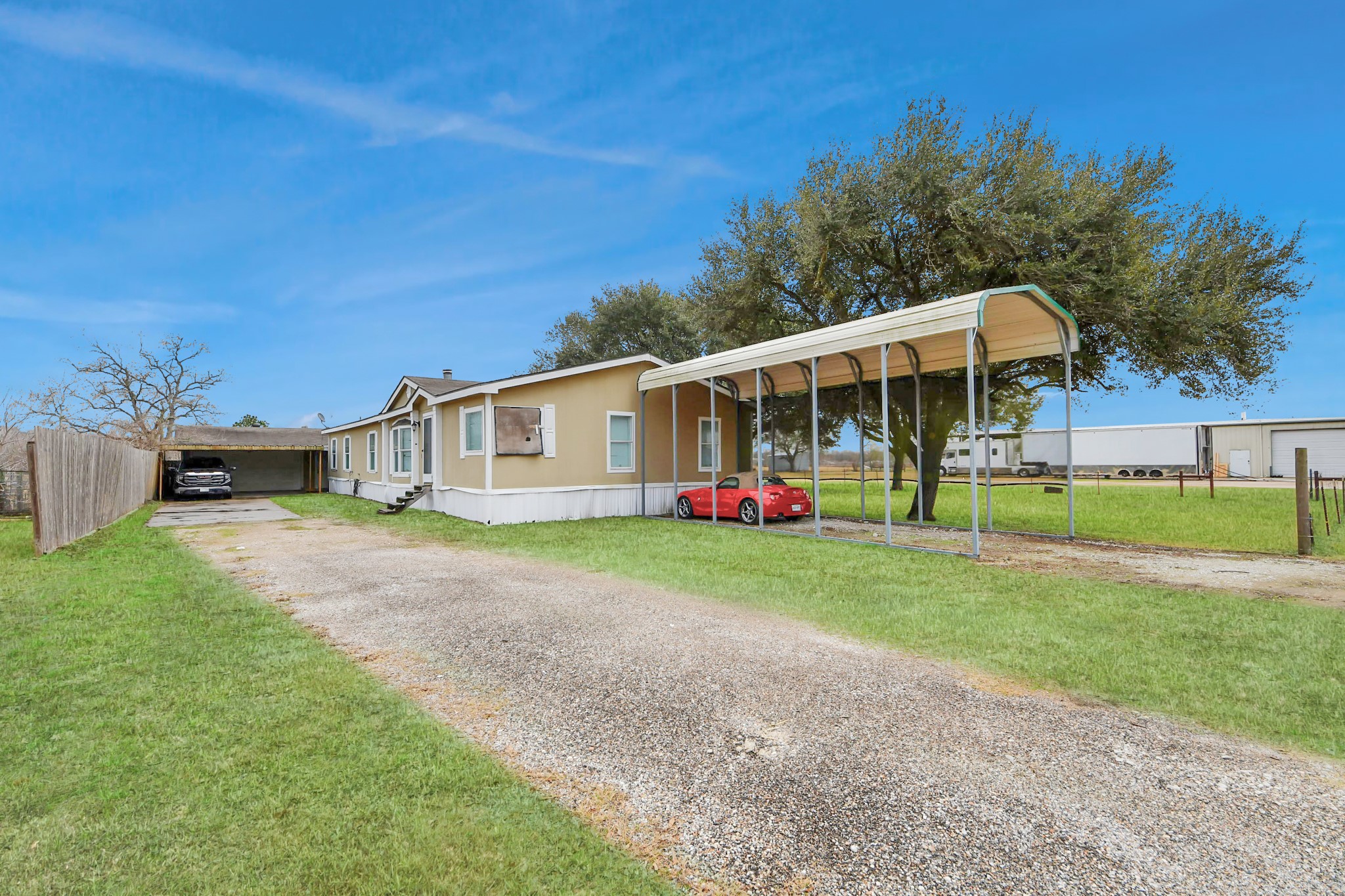 Listing photo 5