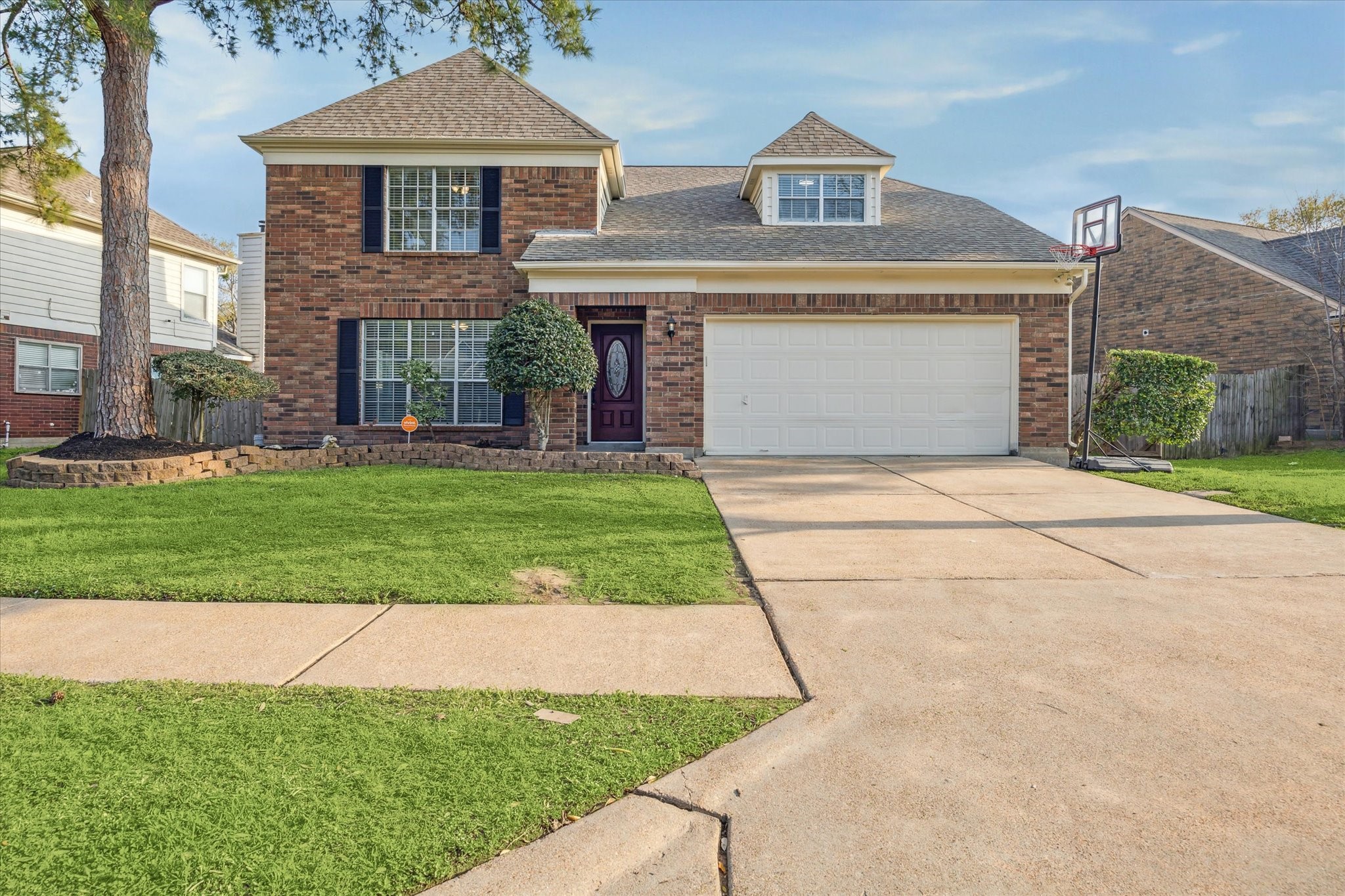Listing photo 1
