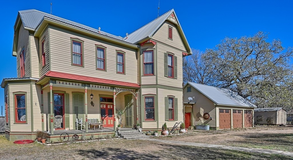 Listing photo 1