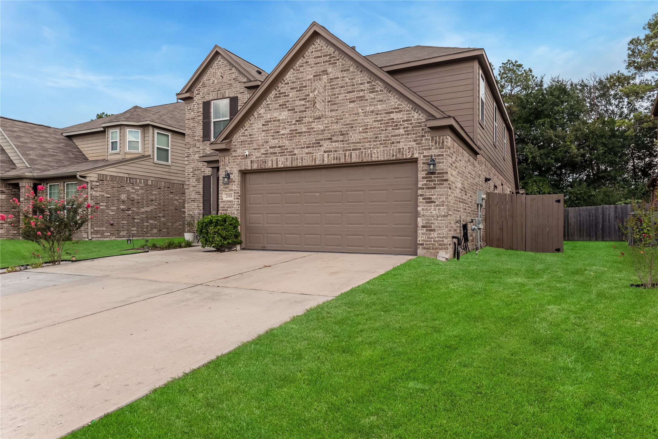 Listing photo 1