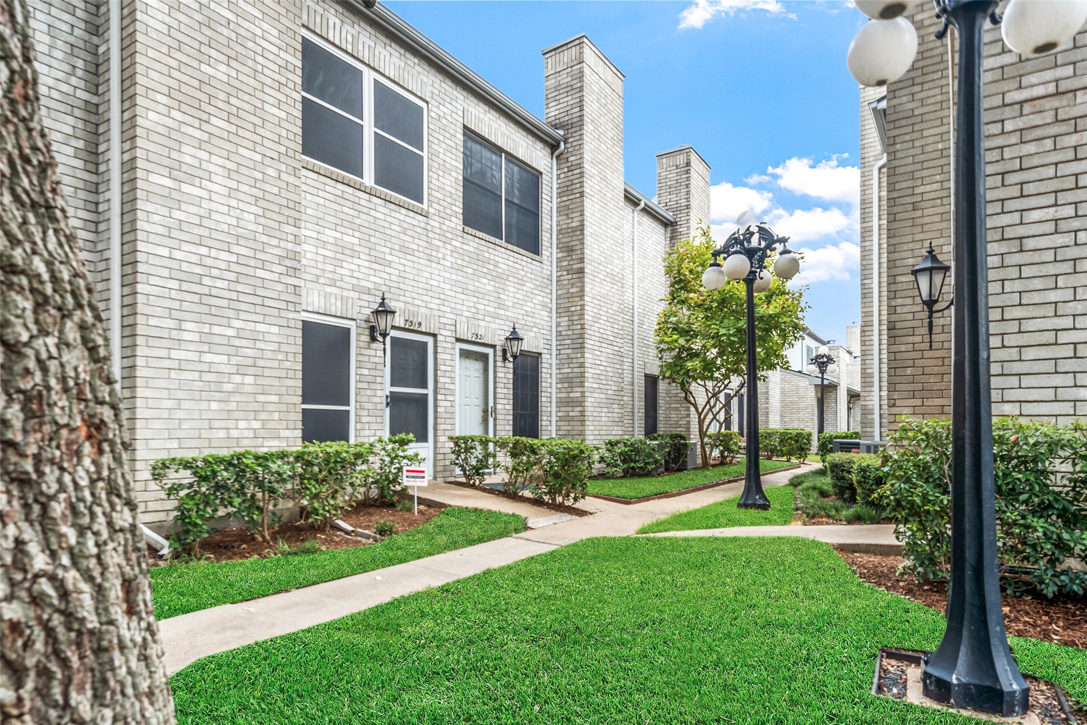 7325 Regency Square Court