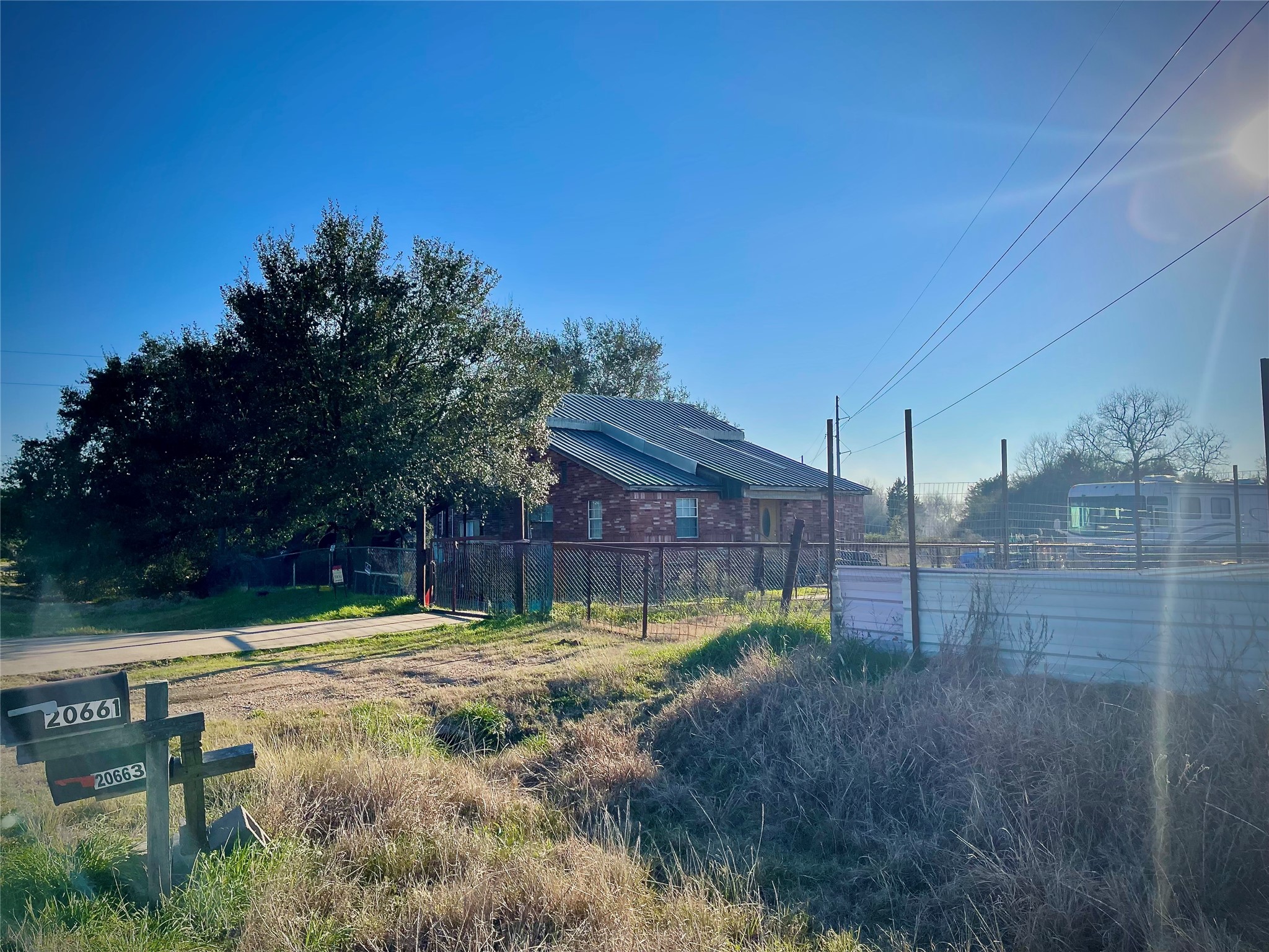 Listing photo 1