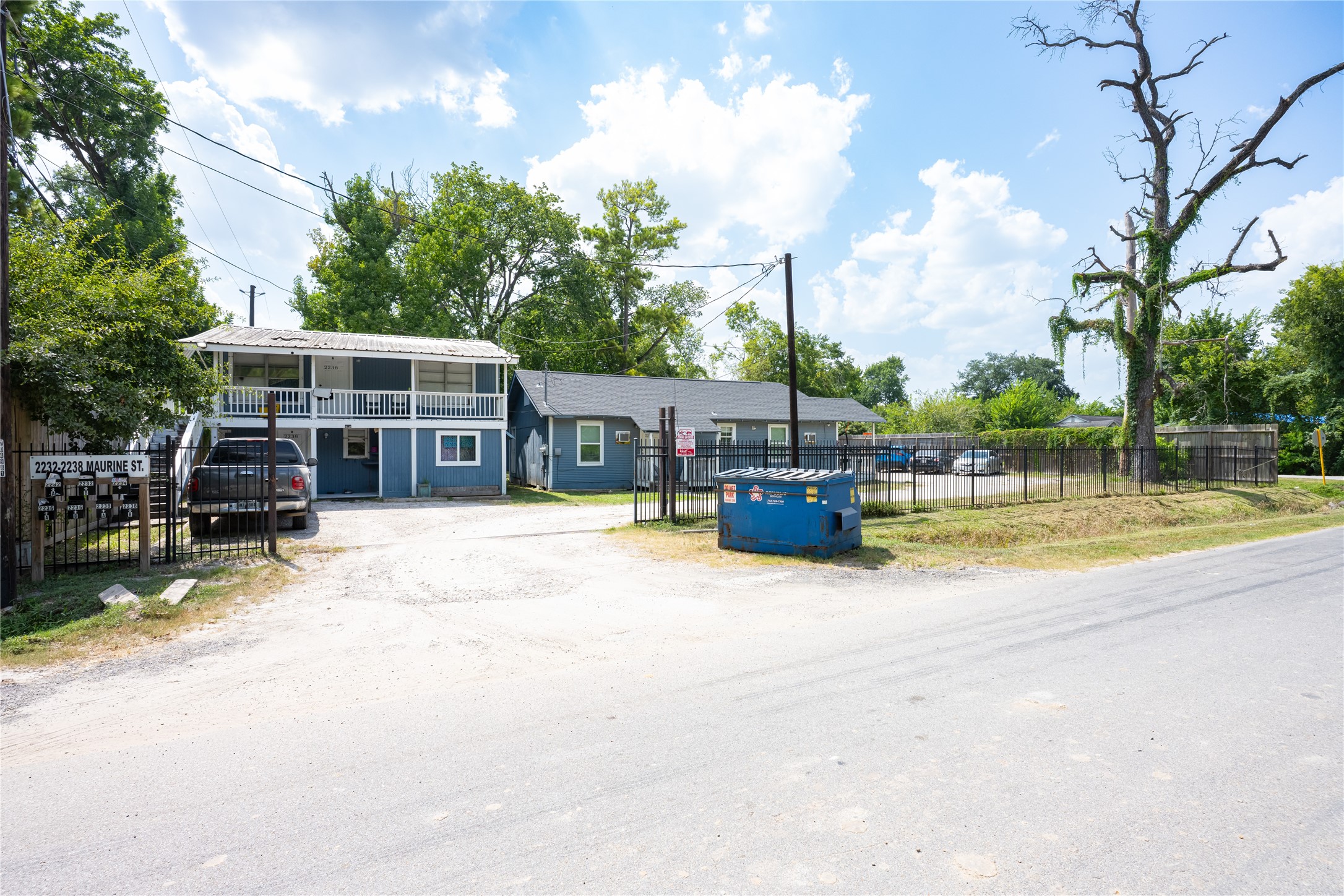 Listing photo 1
