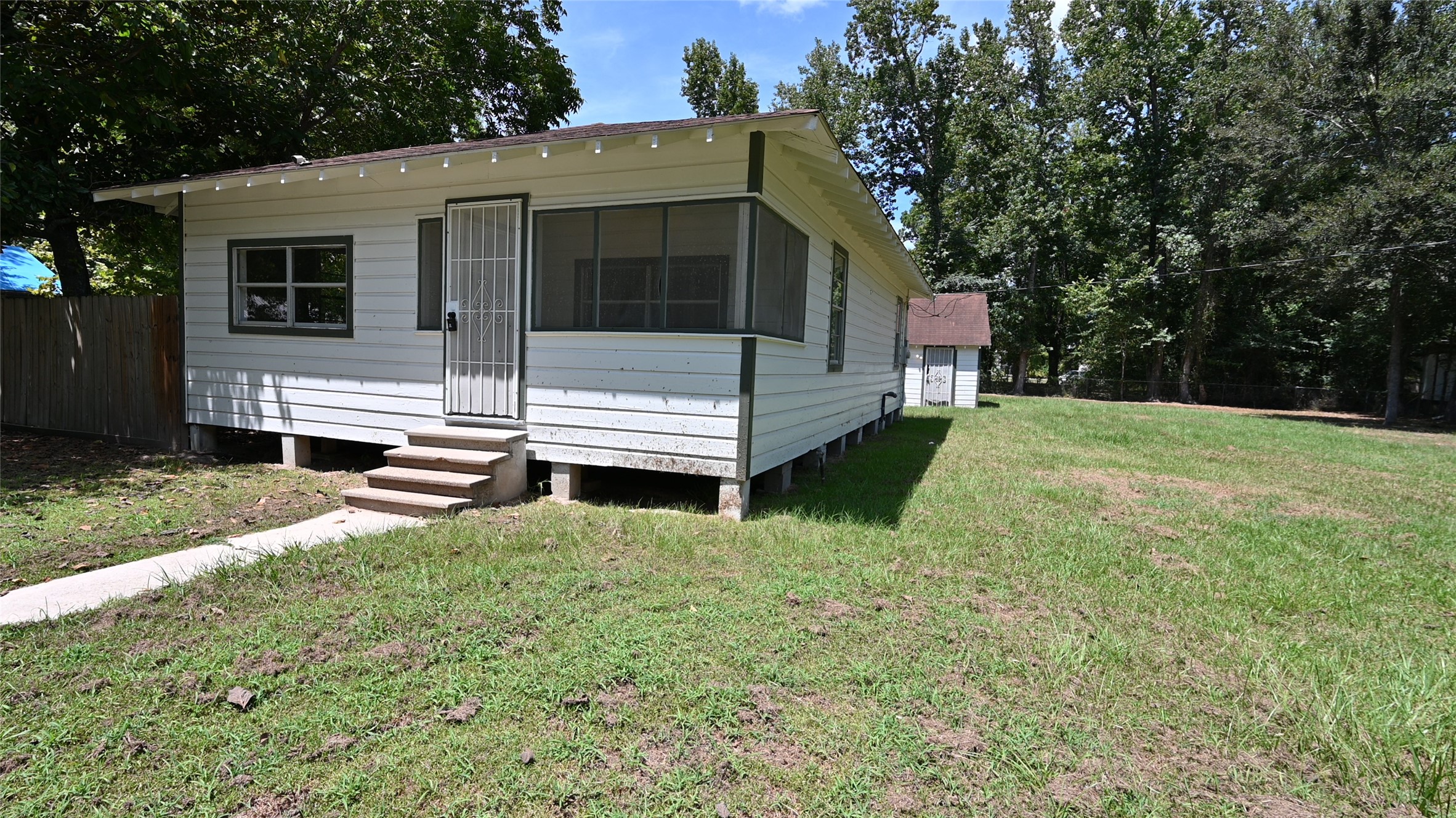 Listing photo 4