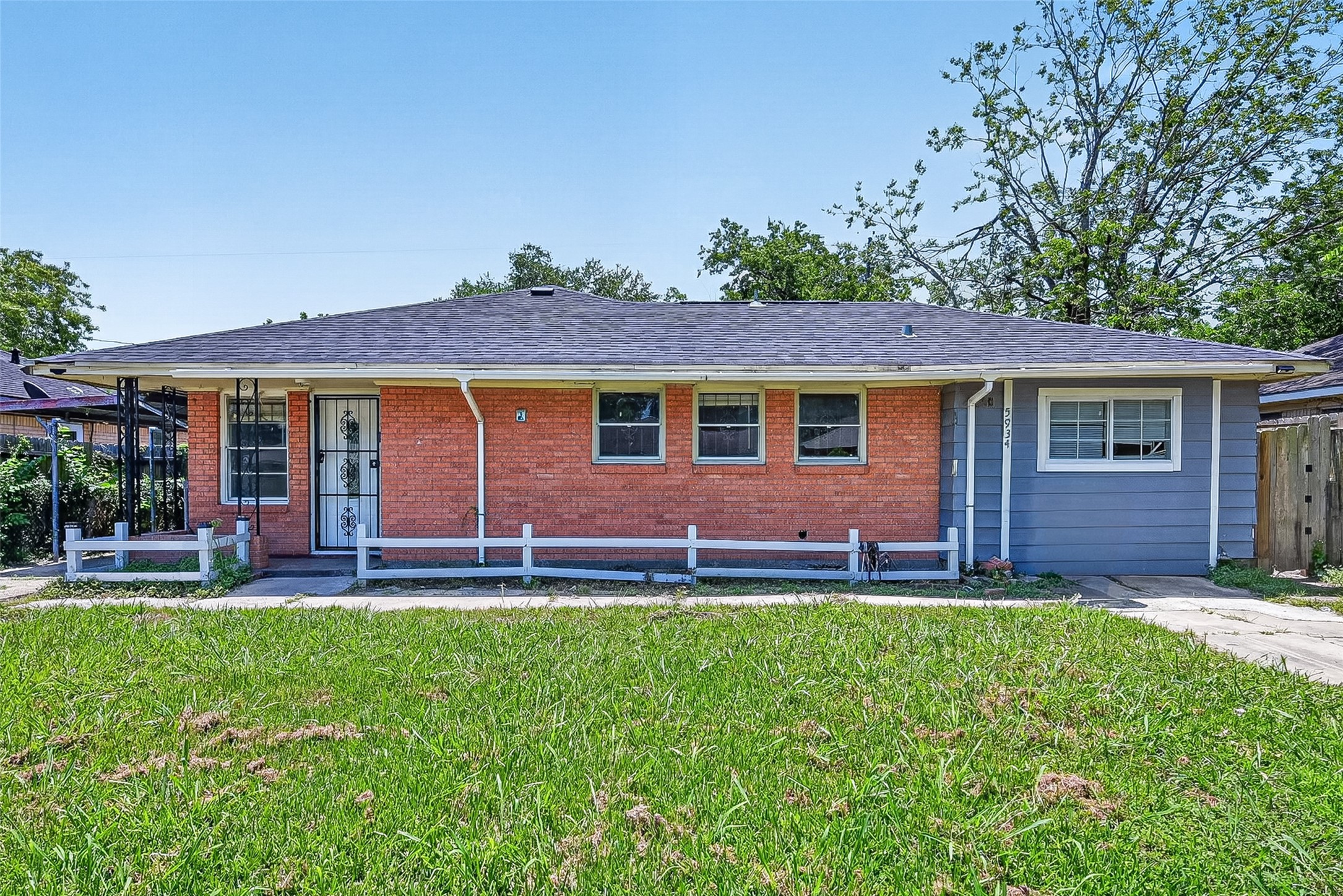 Listing photo 1