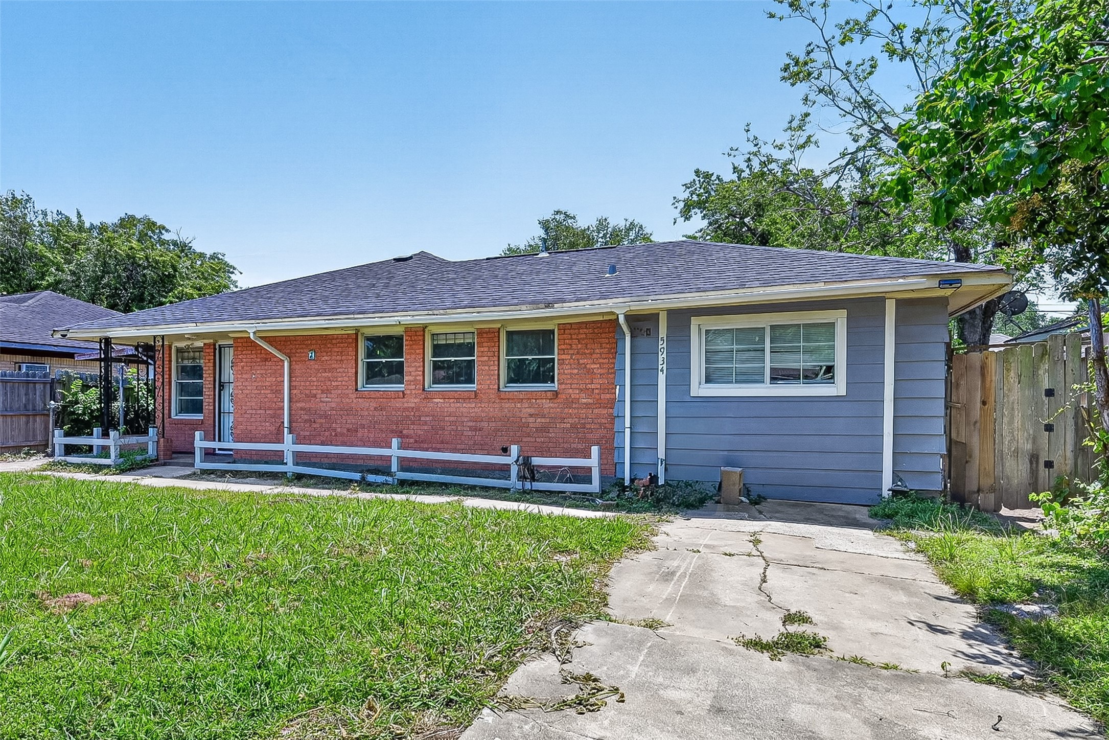 Listing photo 1