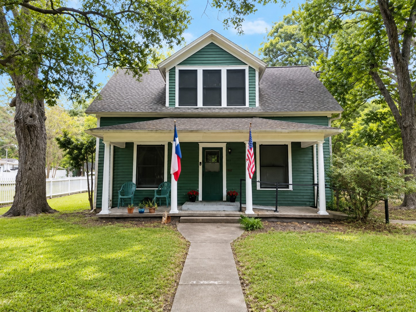 Listing photo 1