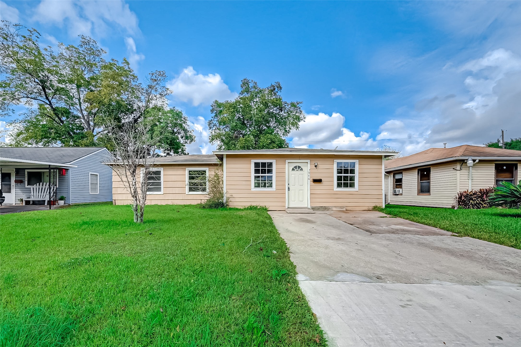 Listing photo 1