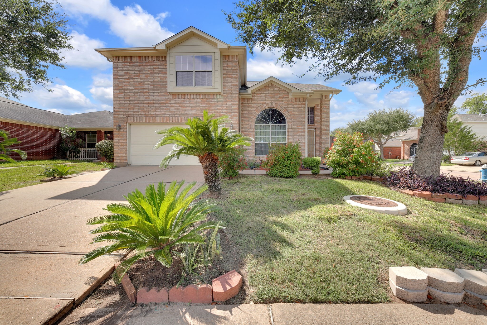 Listing photo 1
