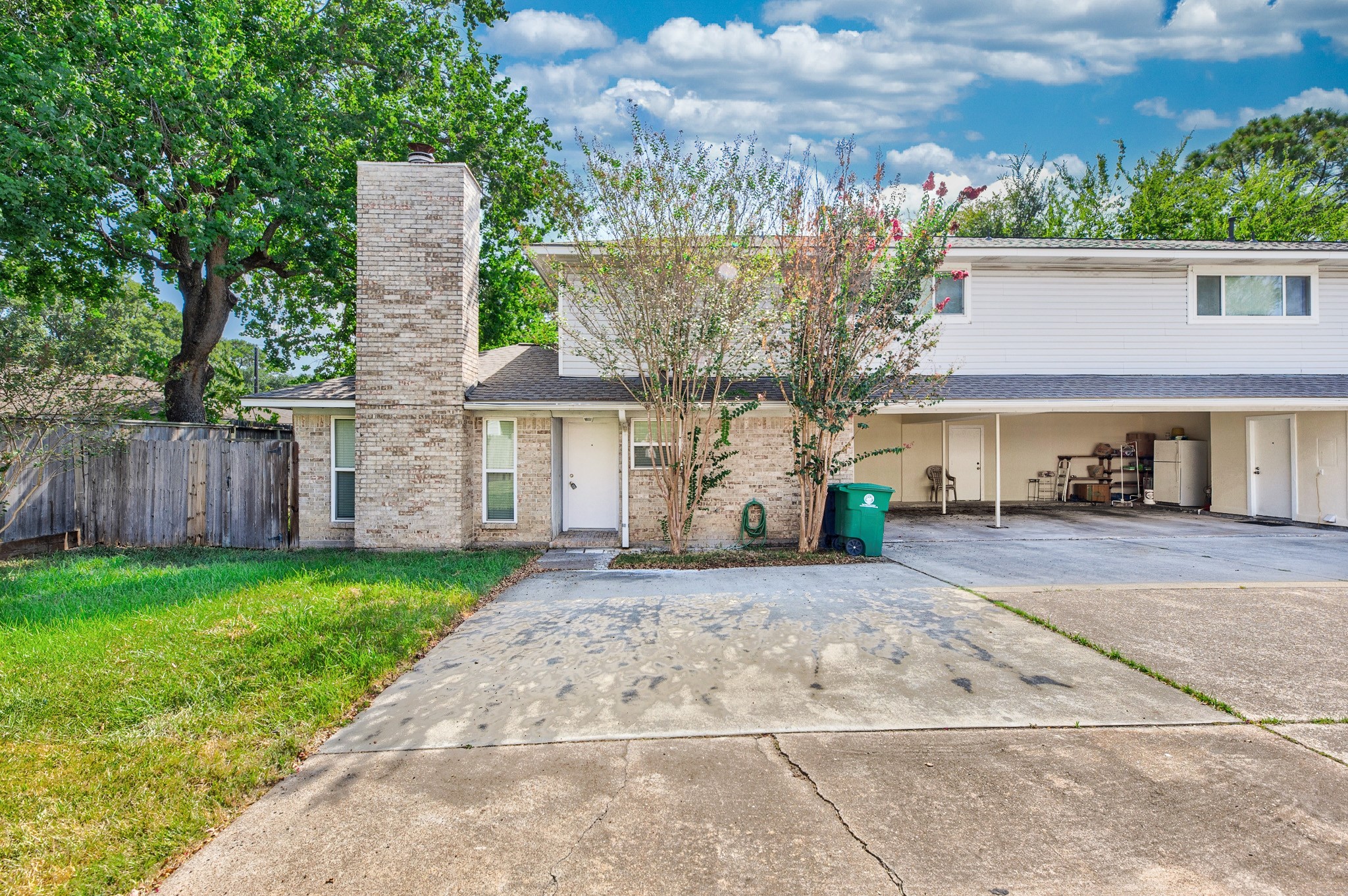 Listing photo 1