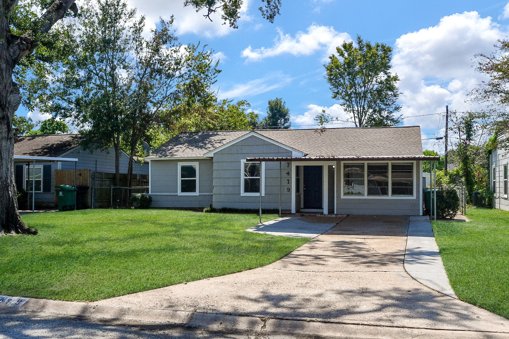 Listing photo 1