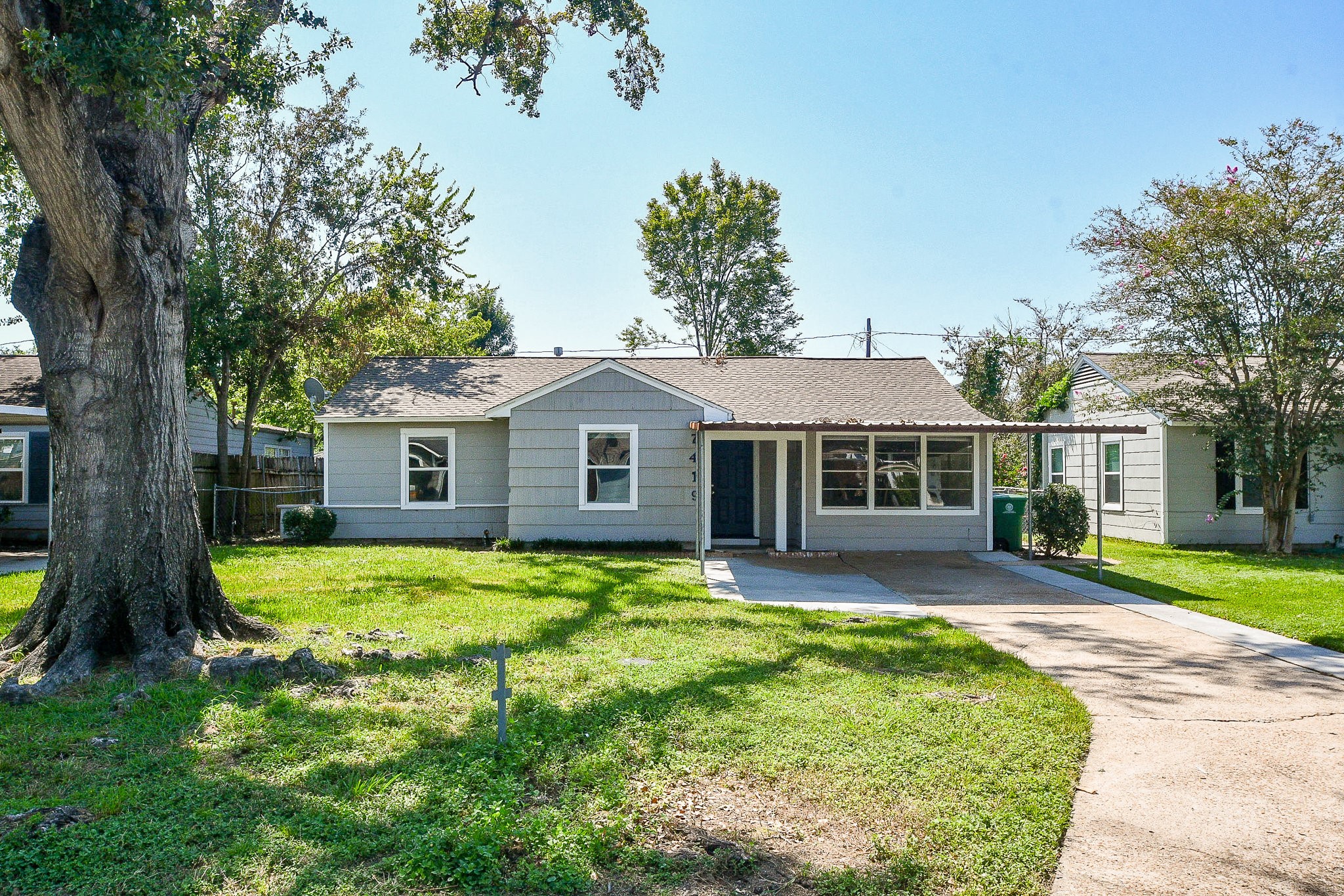 Listing photo 3