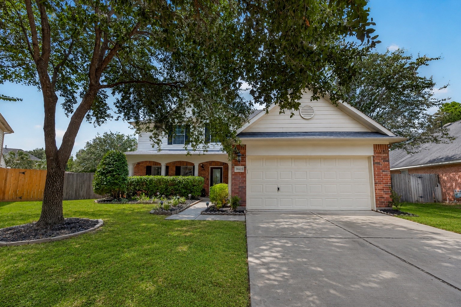 Listing photo 1