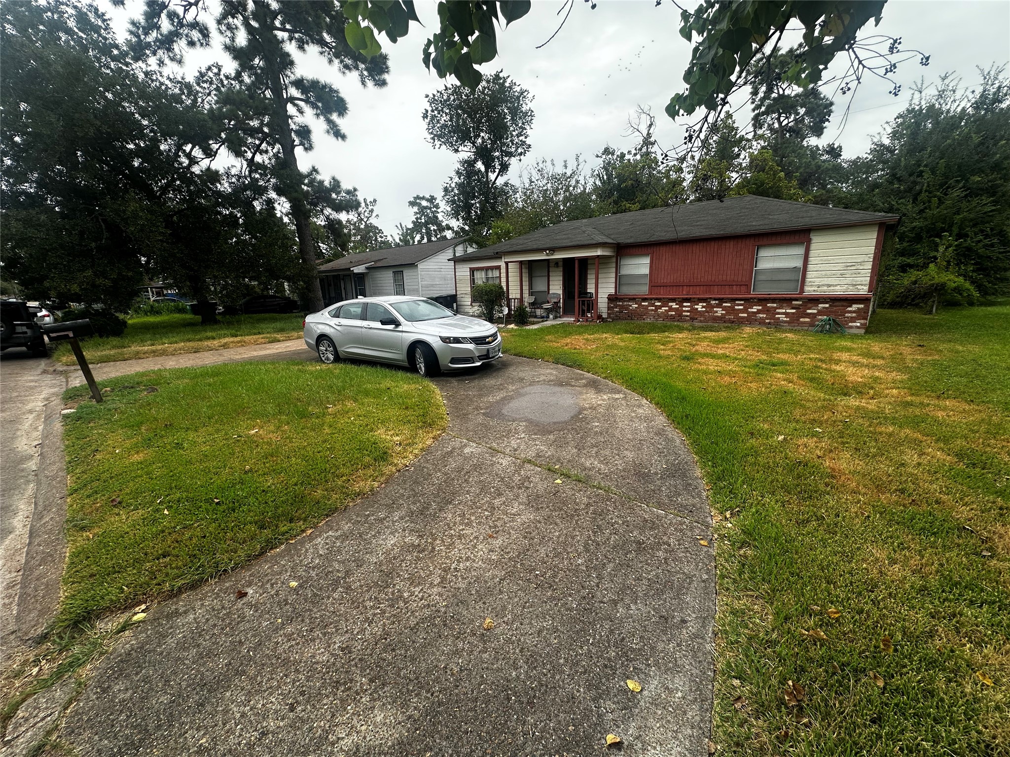 Listing photo 1
