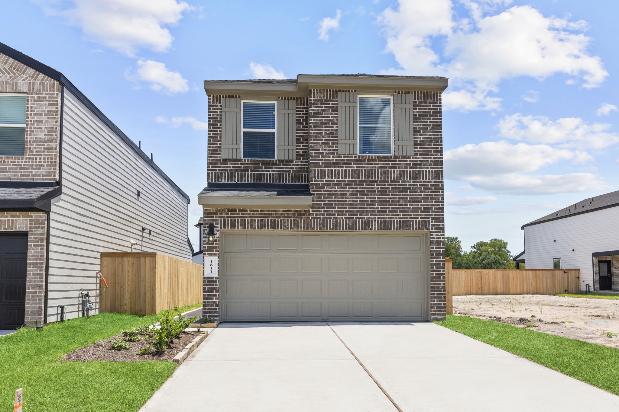 Listing photo 1