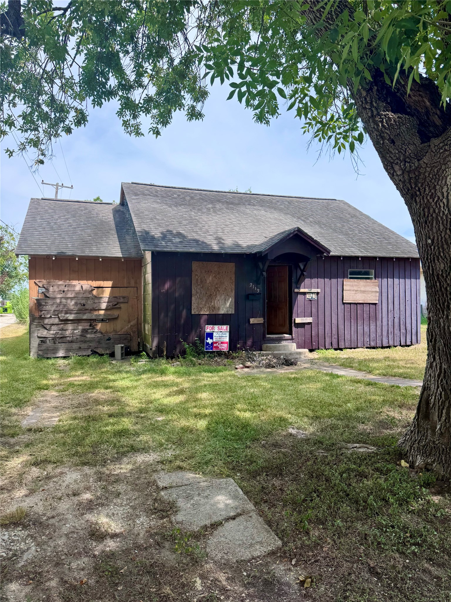 Listing photo 2