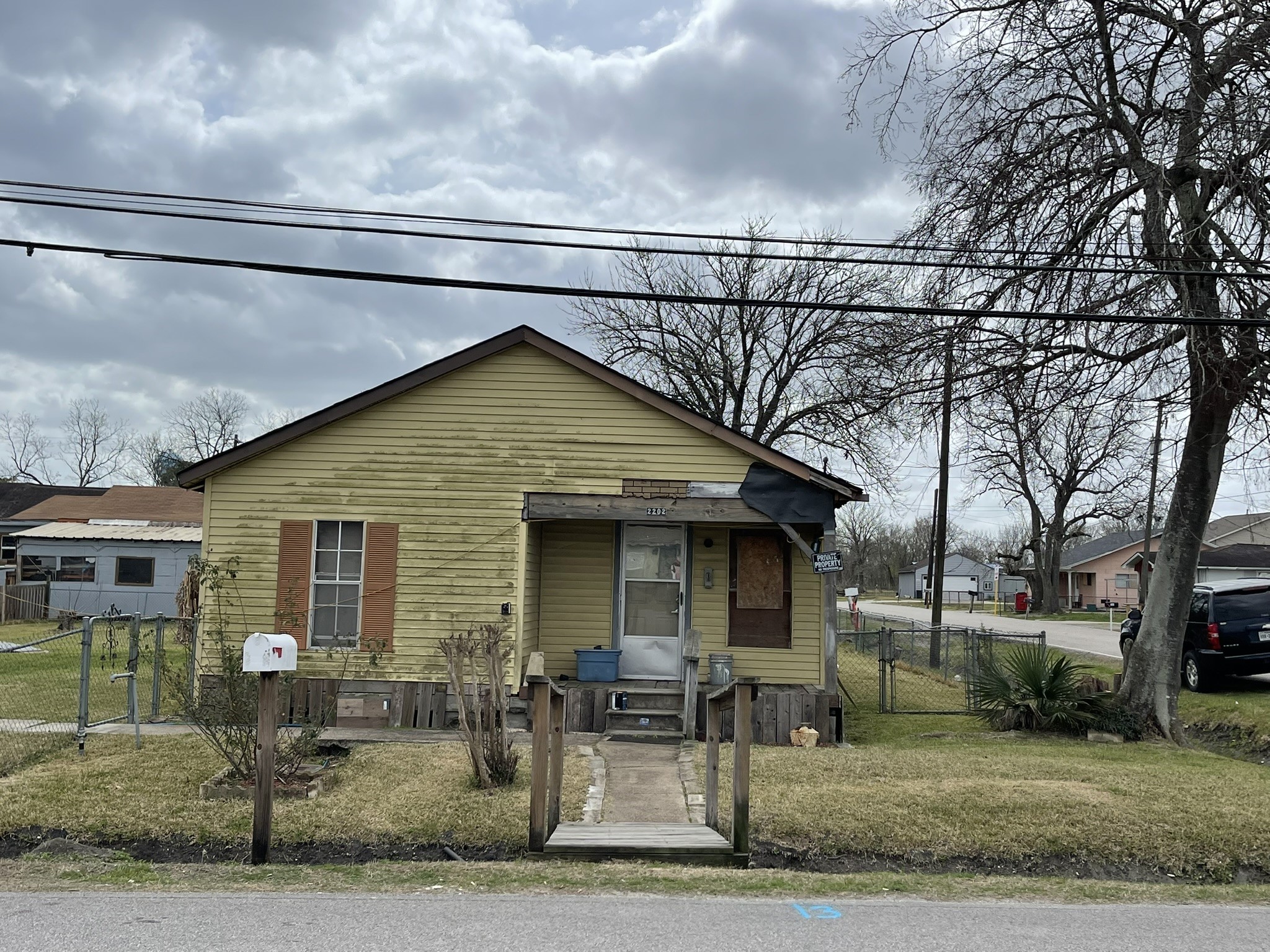 Listing photo 2