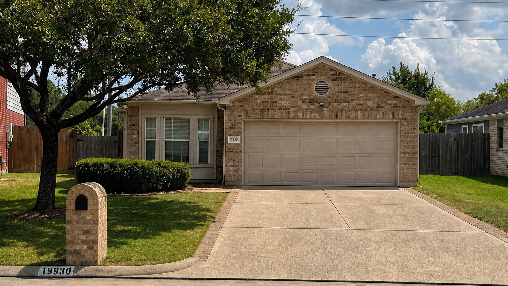 Listing photo 1