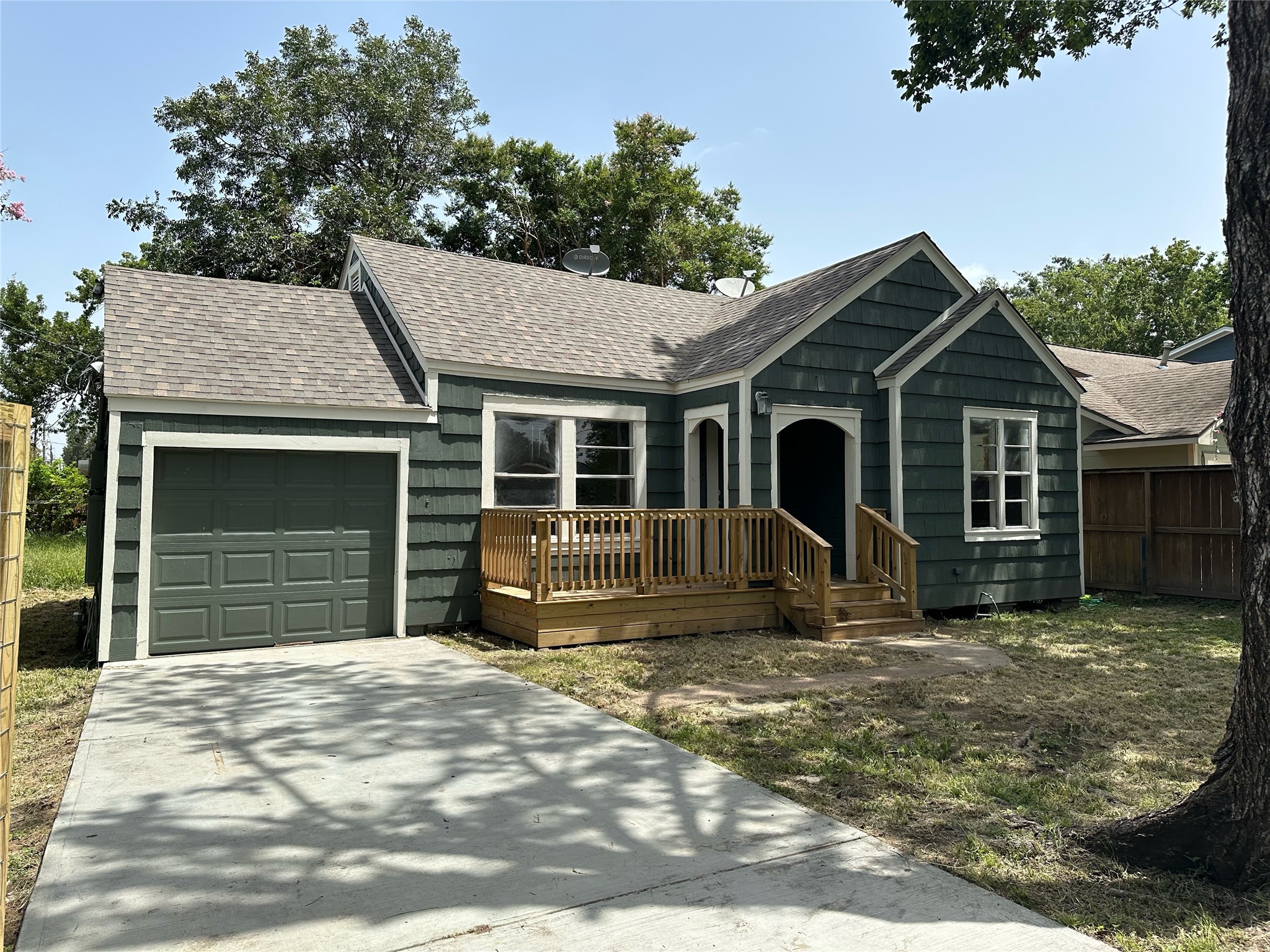 Listing photo 1