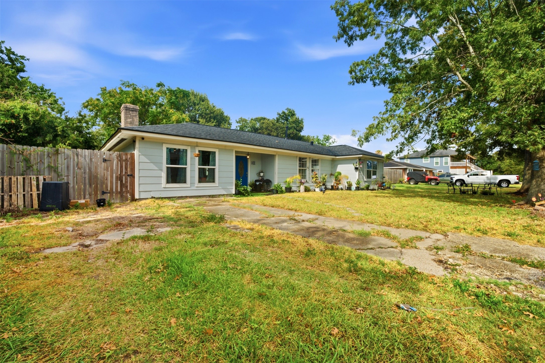 Listing photo 4