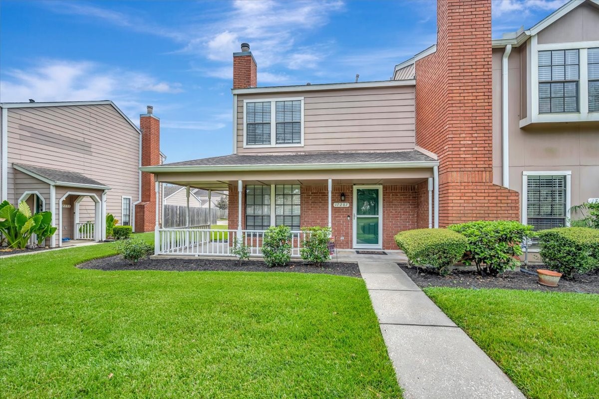 Listing photo 1