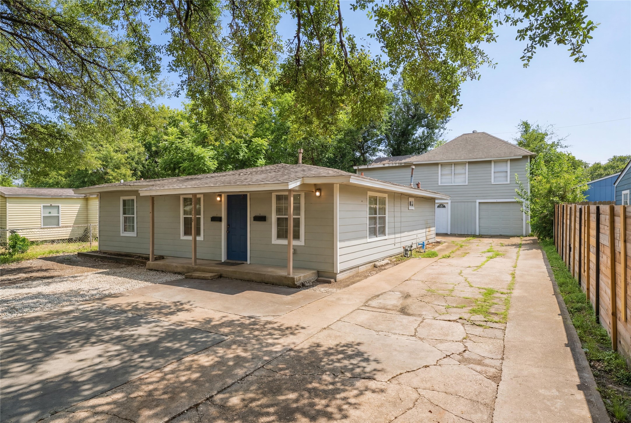 Listing photo 1