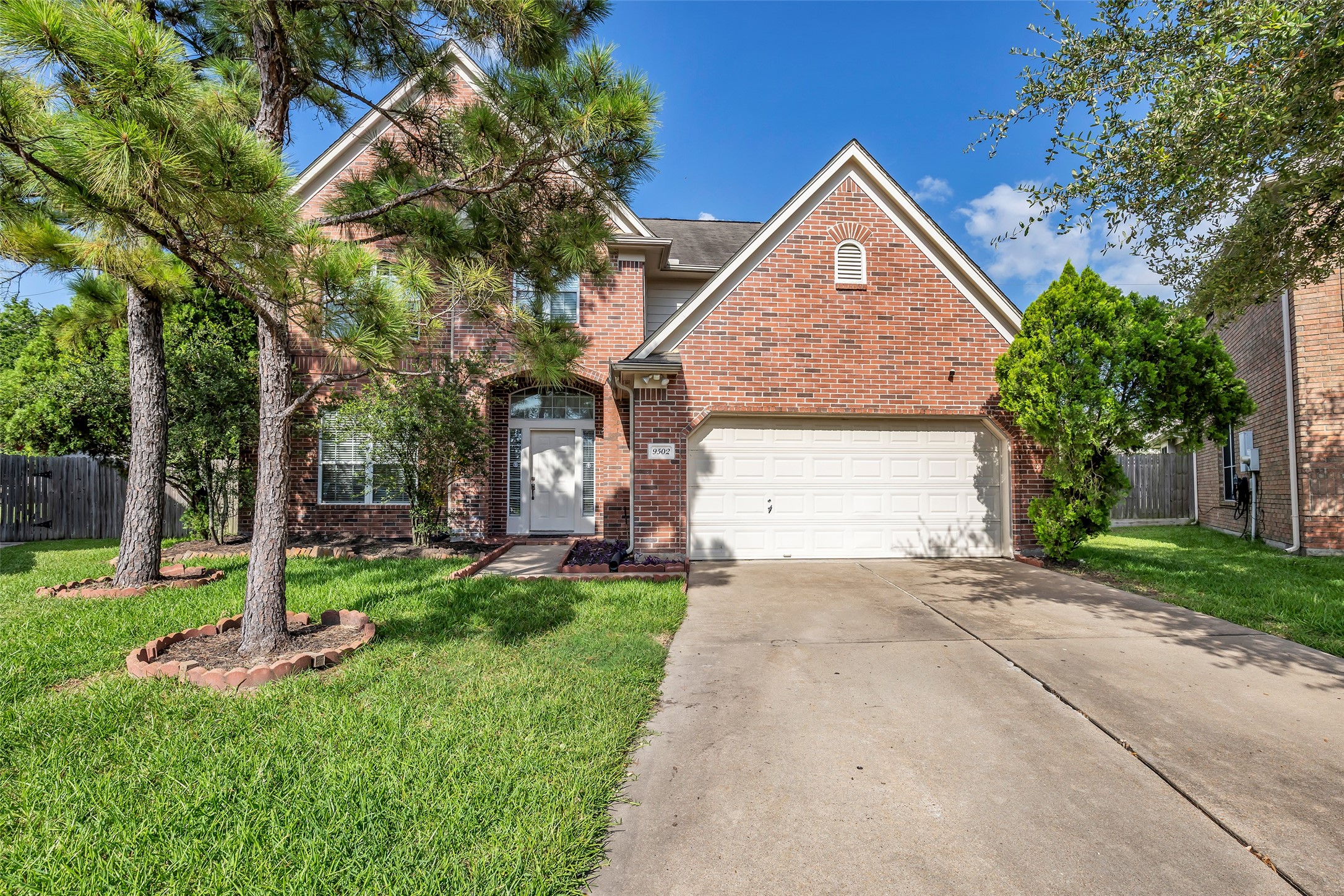 Listing photo 1