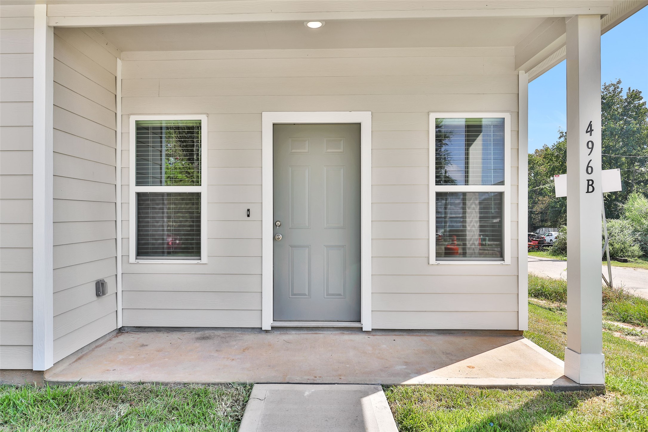 Listing photo 1
