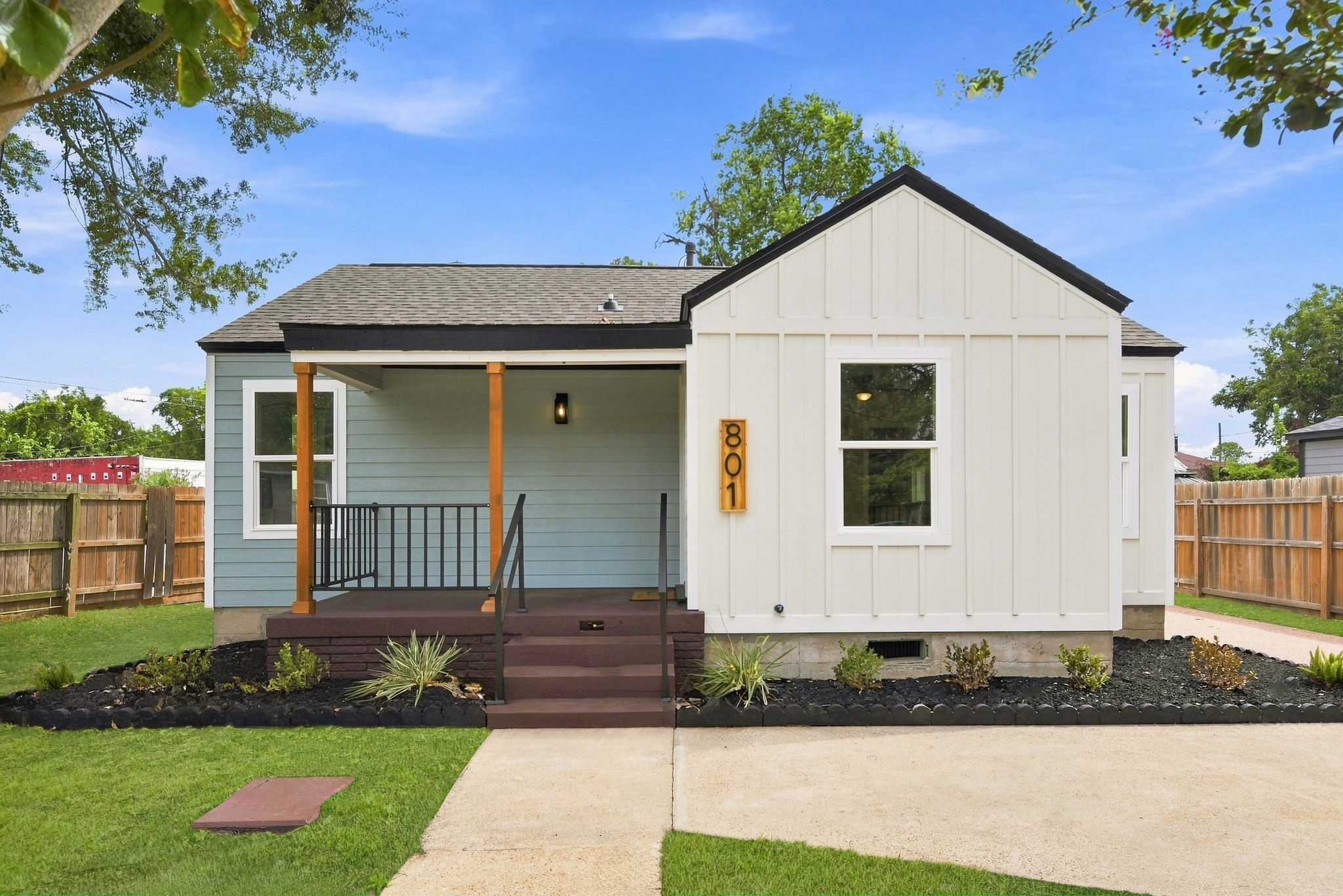 Listing photo 1