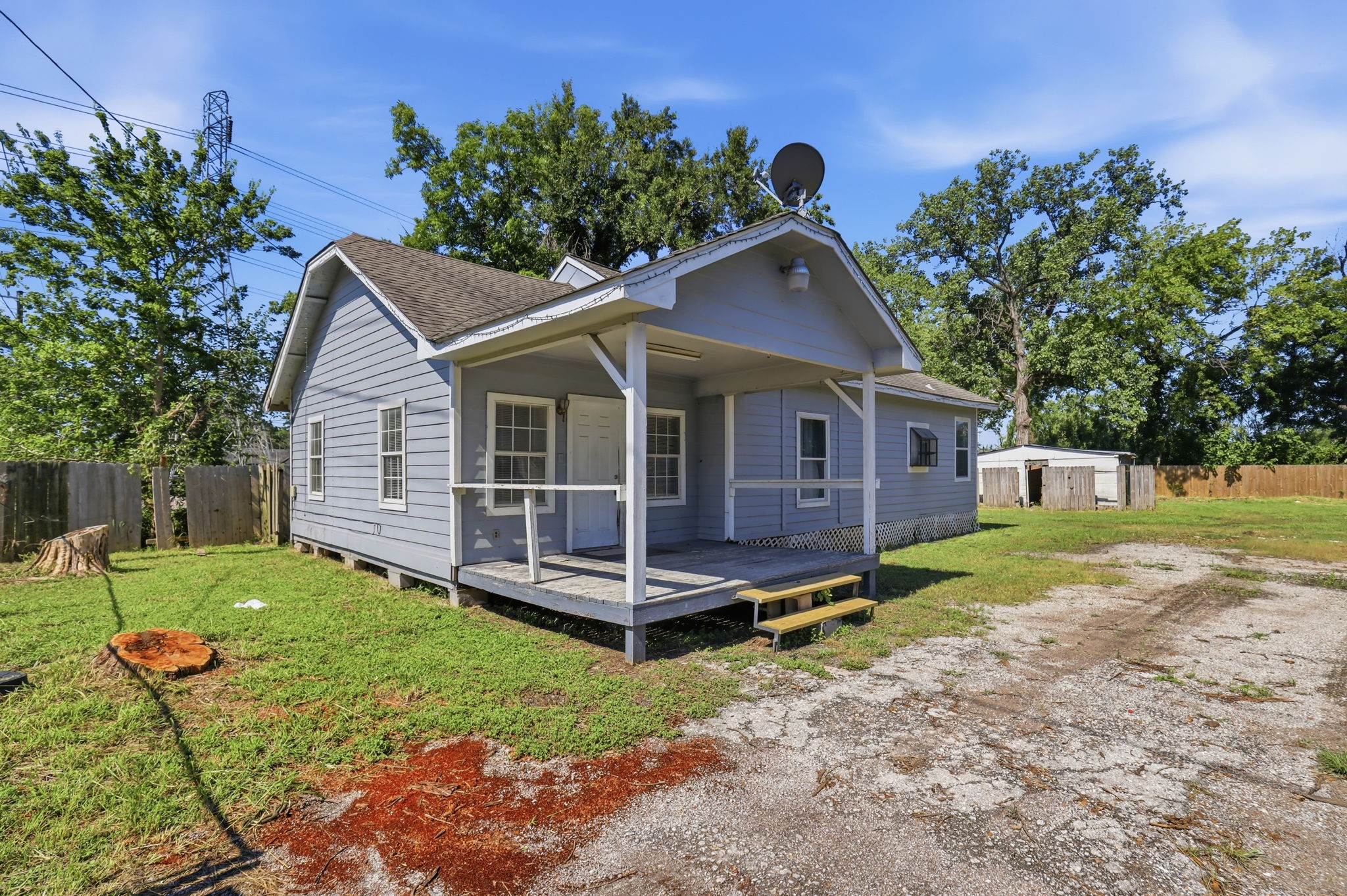 Listing photo 3