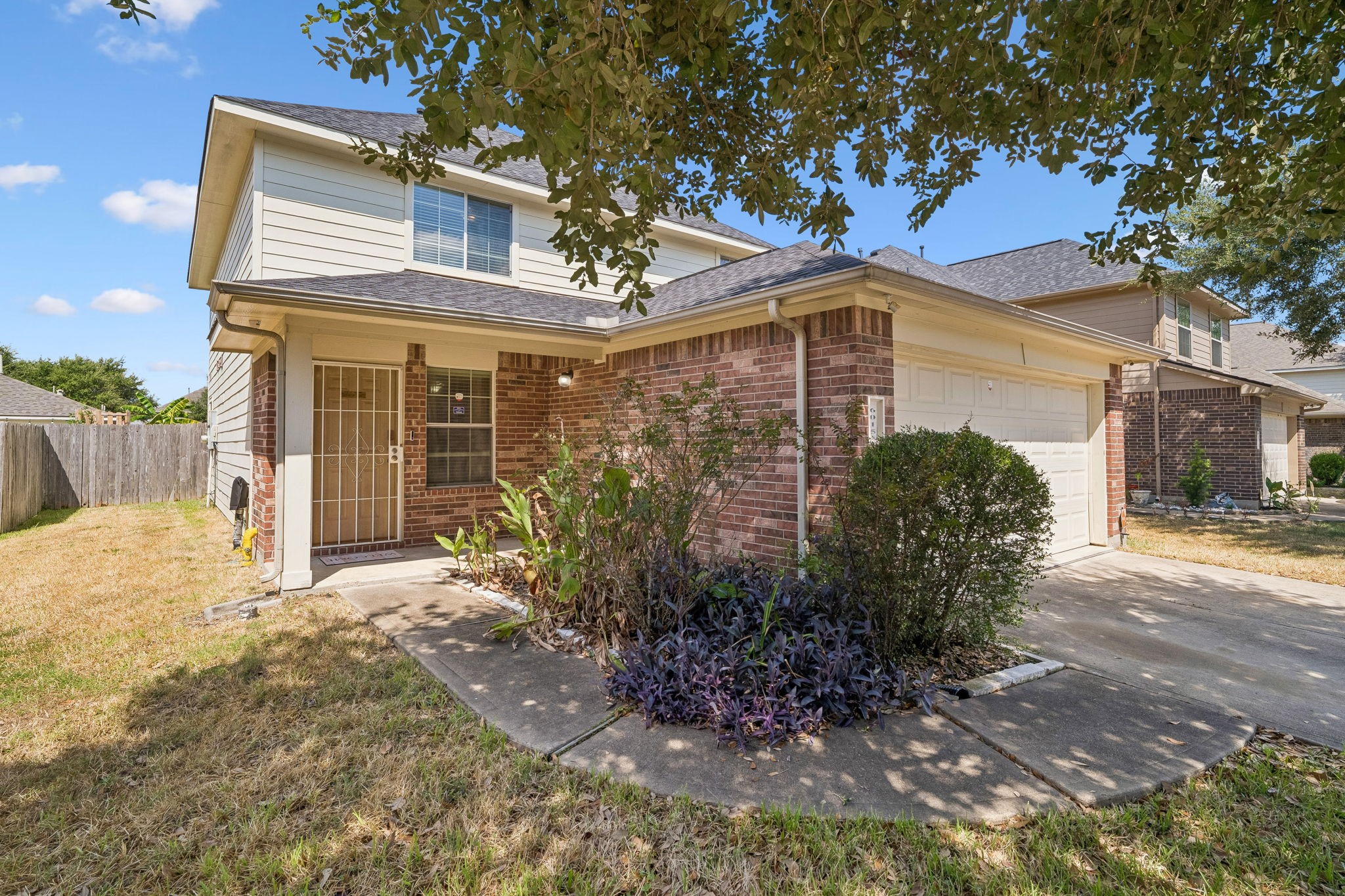 Listing photo 1