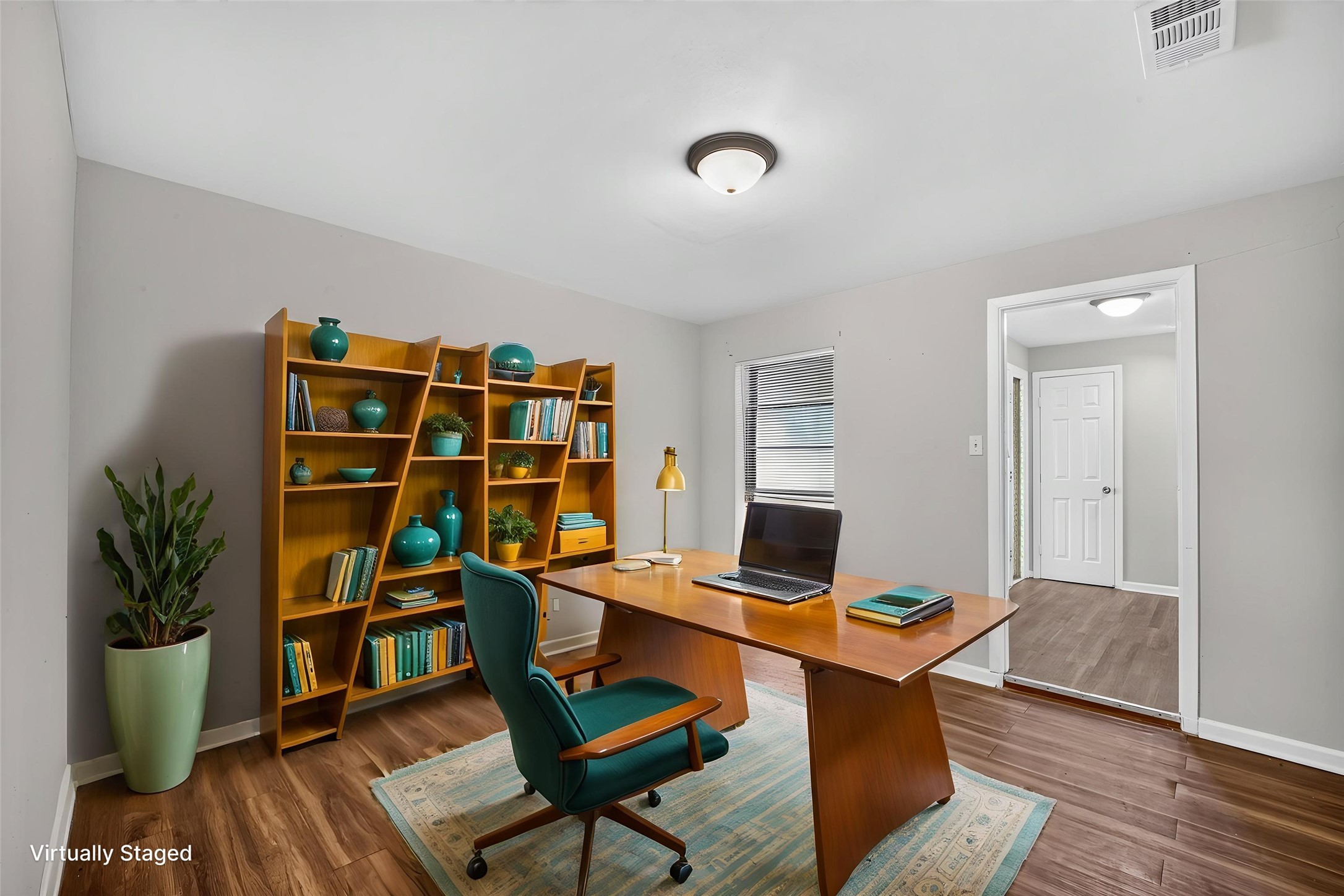 Listing photo 4