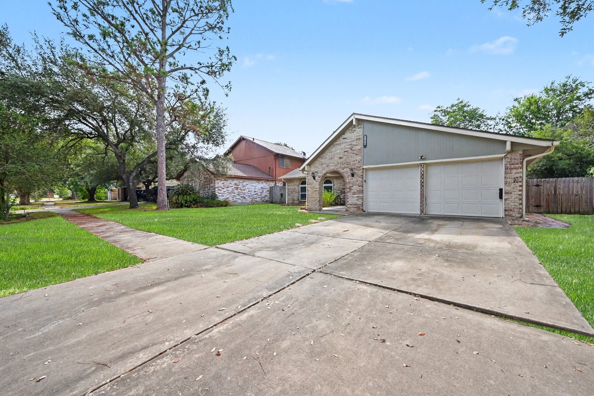 Listing photo 4
