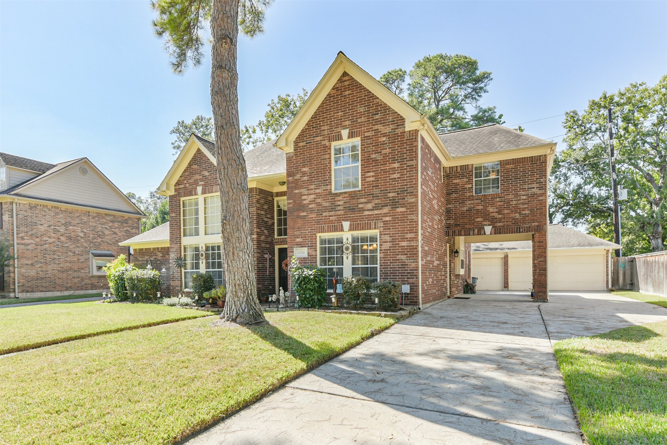 Listing photo 1