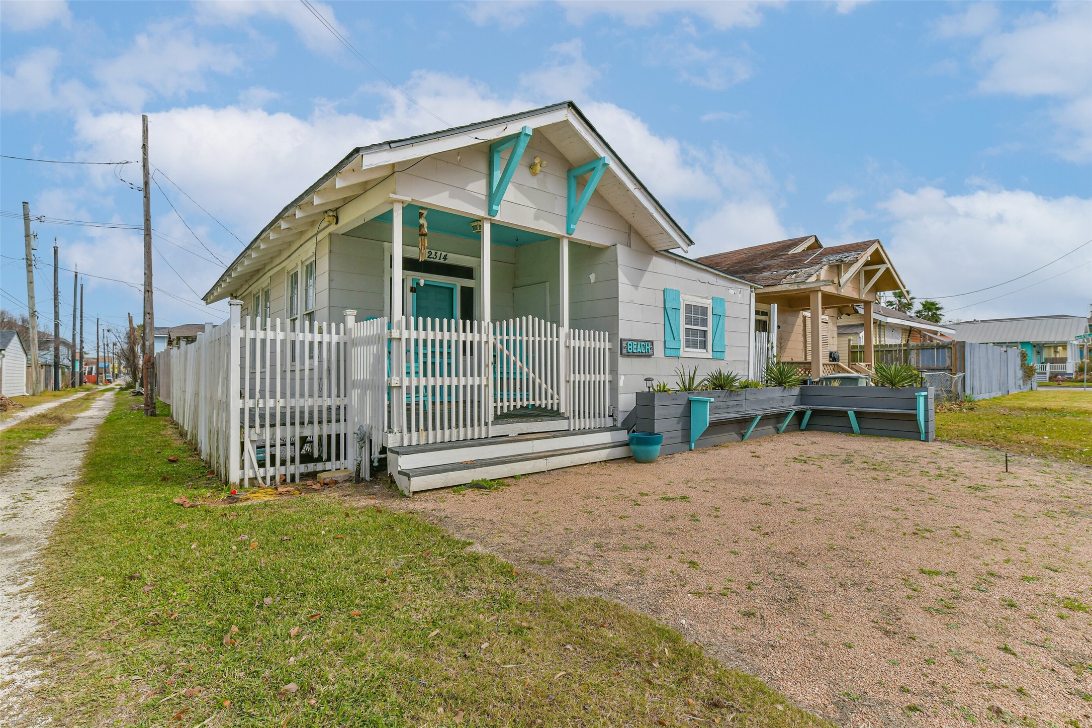 Listing photo 1