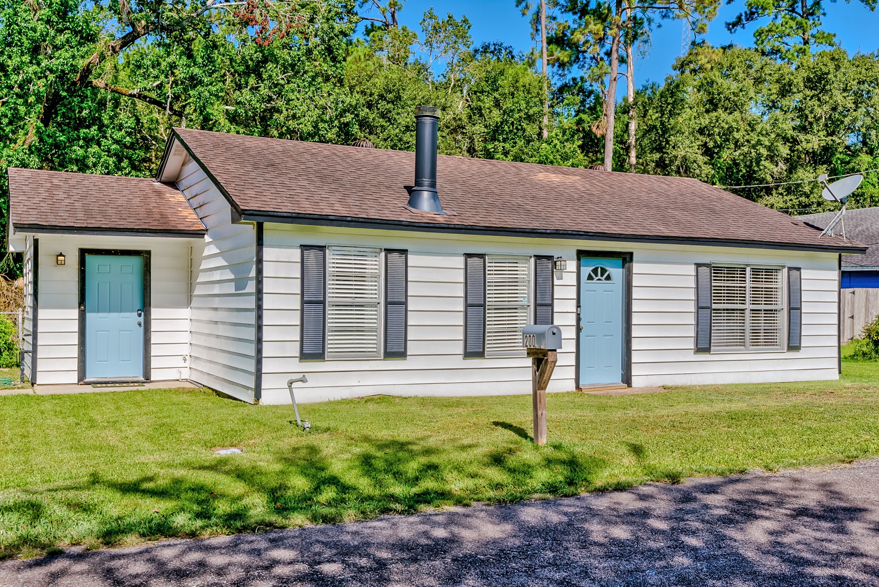 Listing photo 1